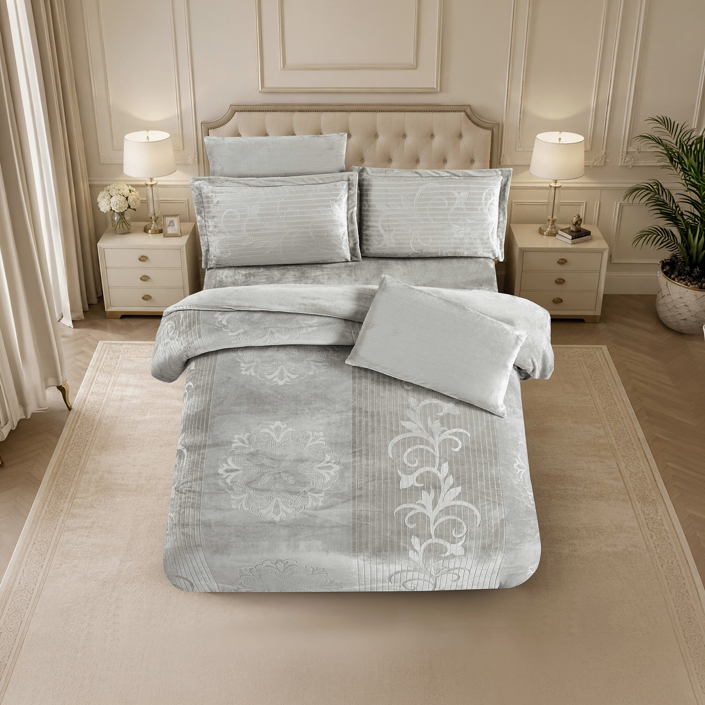 طقم لحاف مخملي فاخر من الفلانيل المنقوش بنمط خطوط شتوية من لايف ستايل - 260 × 240 سم-household-bedding-comfortersandbedspreads-comforters-image-1