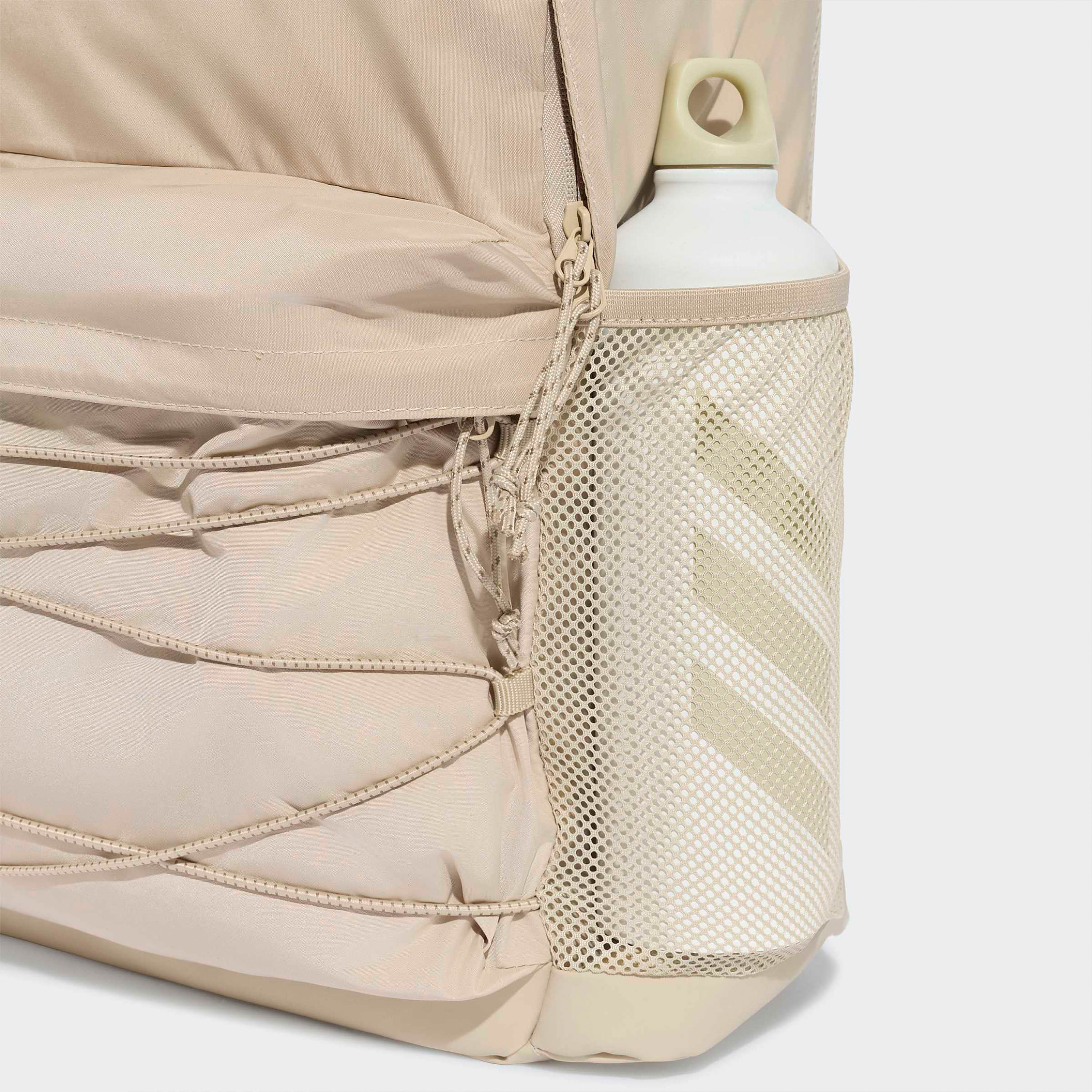 شنطة ظهر بجيب أمامي وطبعات الشعار للصغار بعمر 13 سنة فأكثر من أديداس - 26 لتر-school-bagsandbackpacks-backpacks-image-3