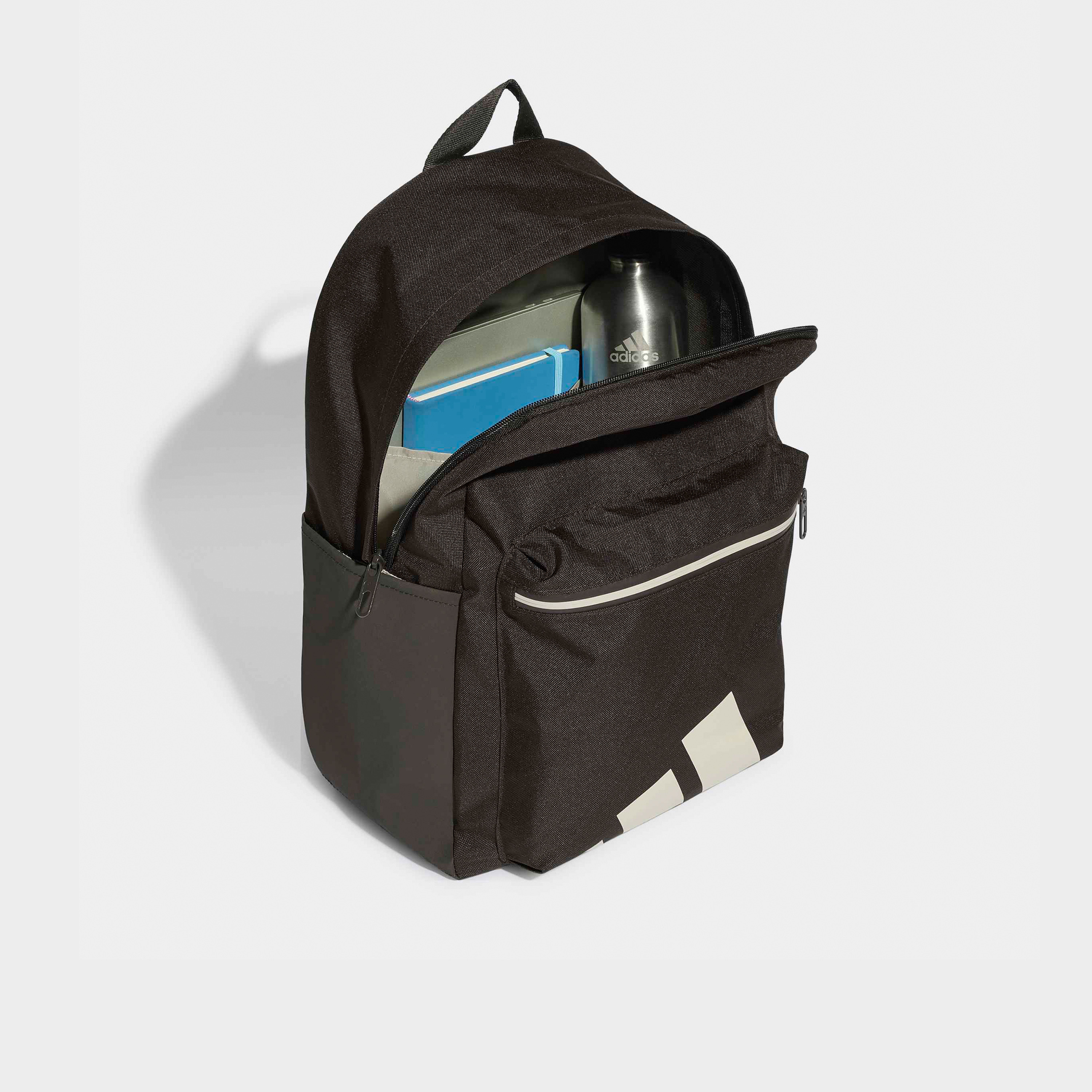 شنطة ظهر بأحزمة مبطنة وطبعات الشعار للصغار بعمر 8-13 سنة من أديداس - 28 لتر-school-bagsandbackpacks-backpacks-image-4