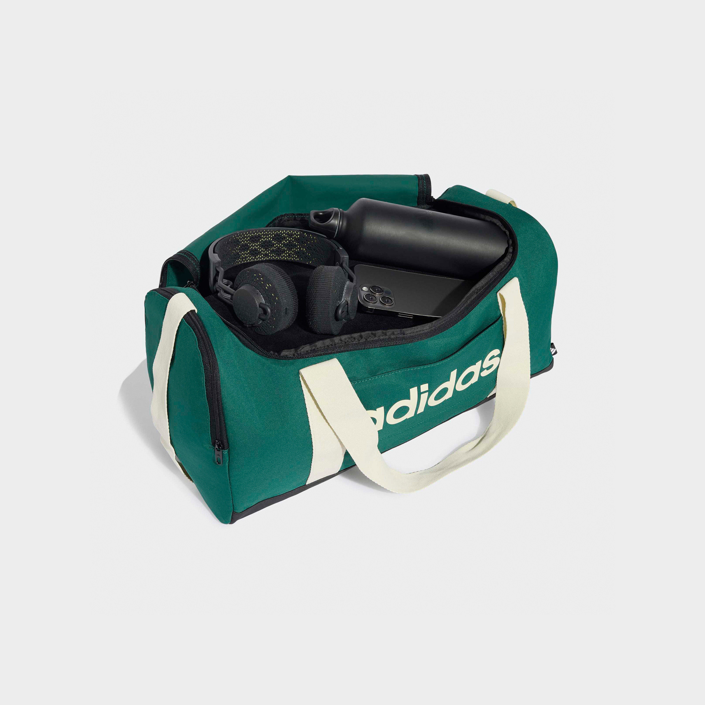 شنطة دافل بطبعات شعار وسحاب إغلاق وحزام قابل للتعديل من أديداس-travel-luggagesandbags-dufflebags-image-4