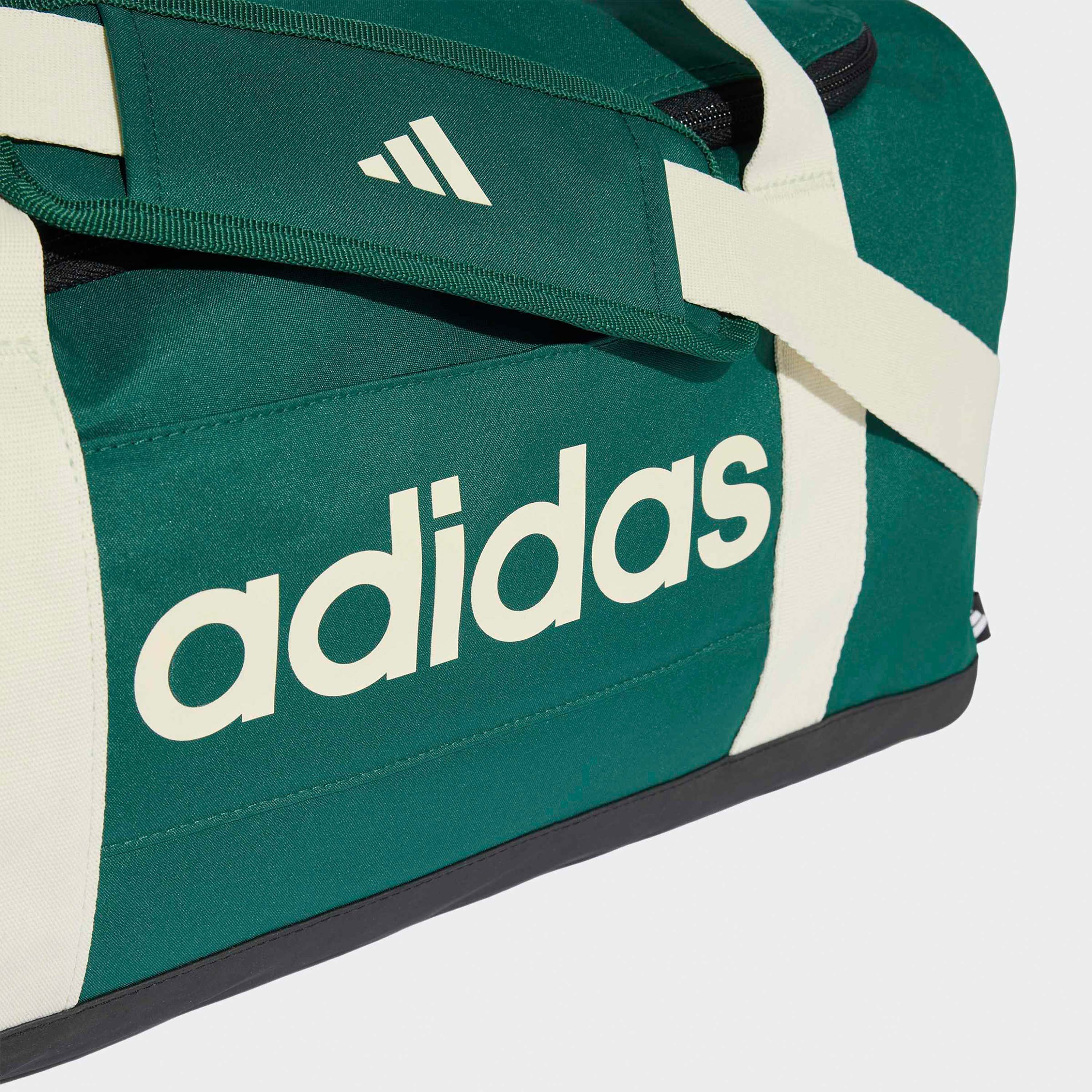 شنطة دافل بطبعات شعار وسحاب إغلاق وحزام قابل للتعديل من أديداس-travel-luggagesandbags-dufflebags-image-6