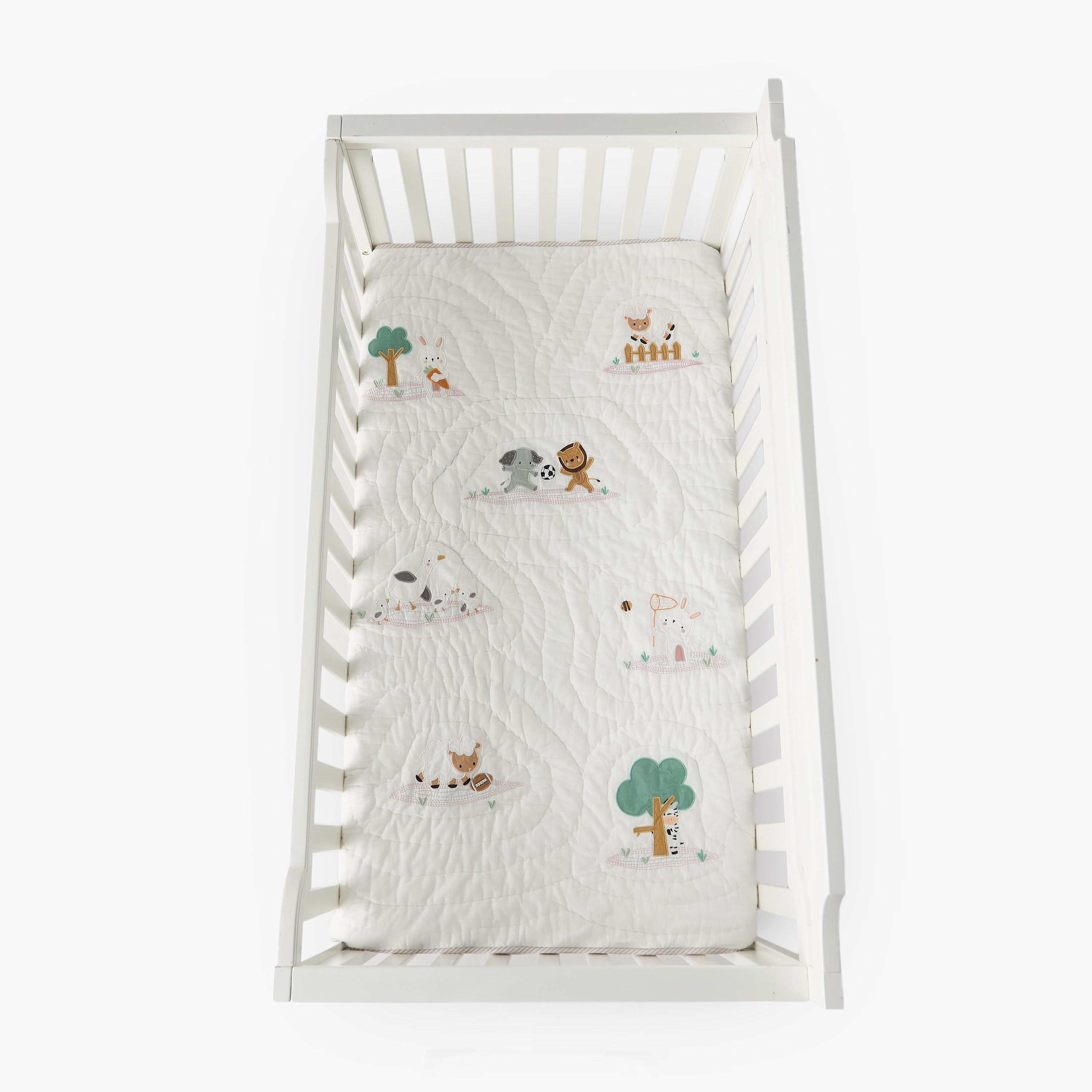 لحاف قطن مطرز بطبعات سفاري من جونيورز-baby-nursery-blanketsandswaddles-blanketsandquilts-image-10