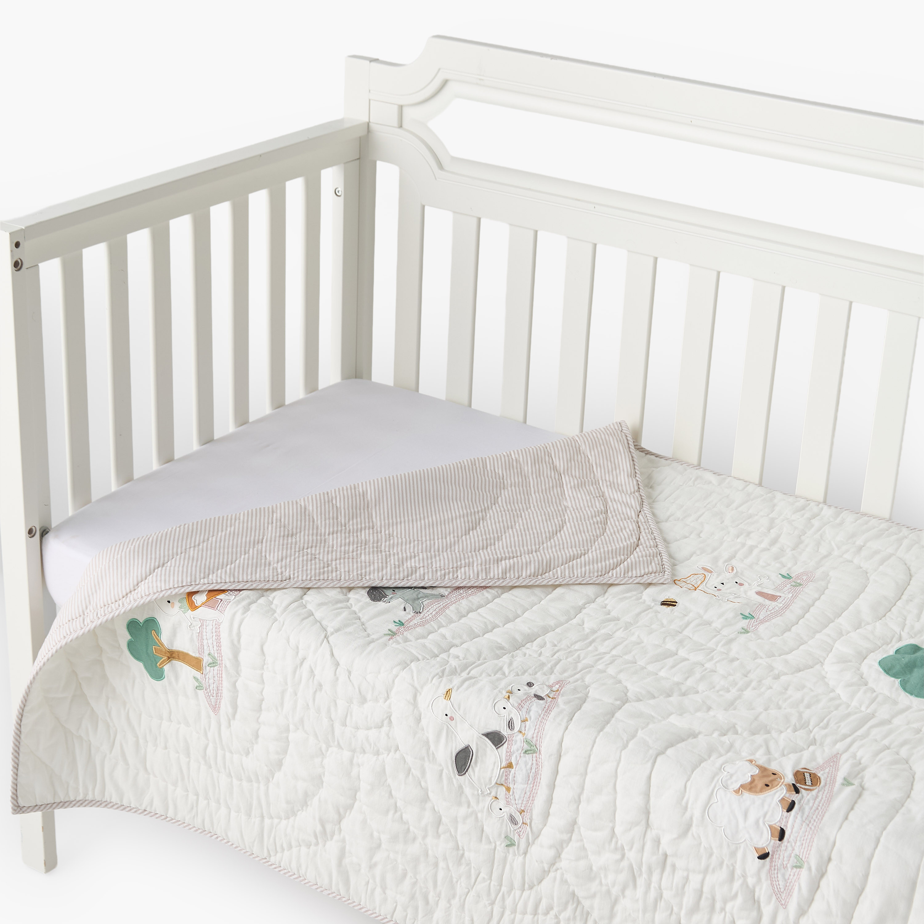 لحاف قطن مطرز بطبعات سفاري من جونيورز-baby-nursery-blanketsandswaddles-blanketsandquilts-image-7