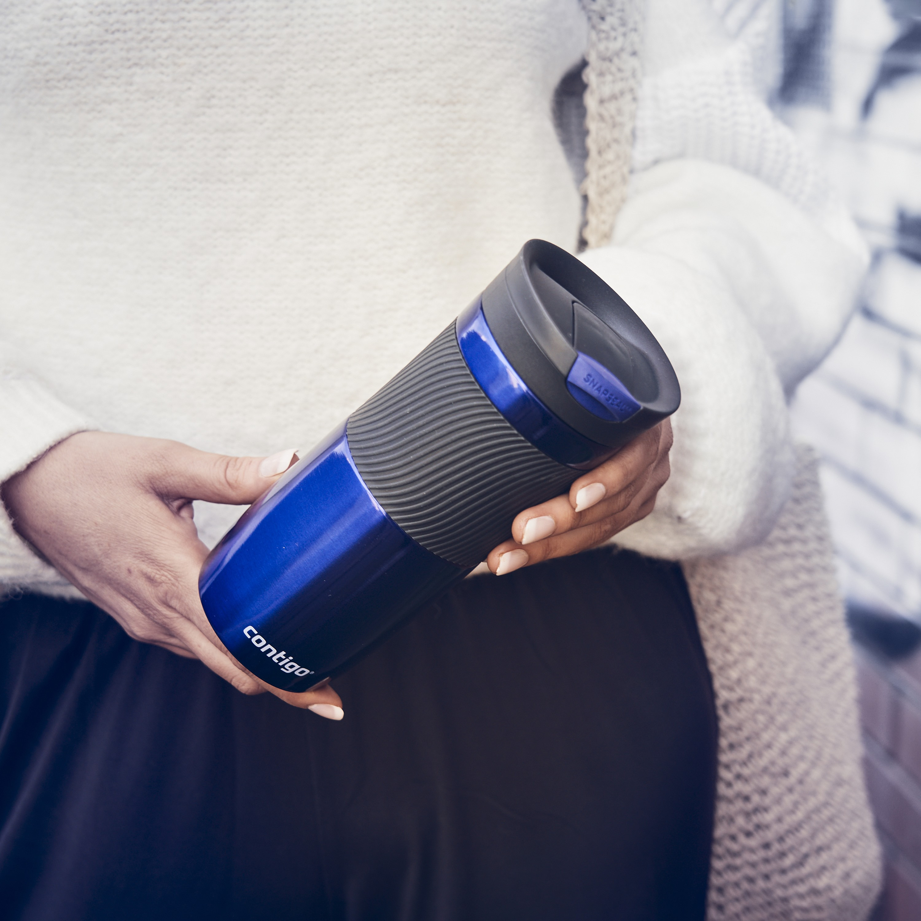 Contigo Plain Stainless Steel Travel Mug with Snap Spout and Leak Resistant Design - 470 ml-school-waterbottles-image-6