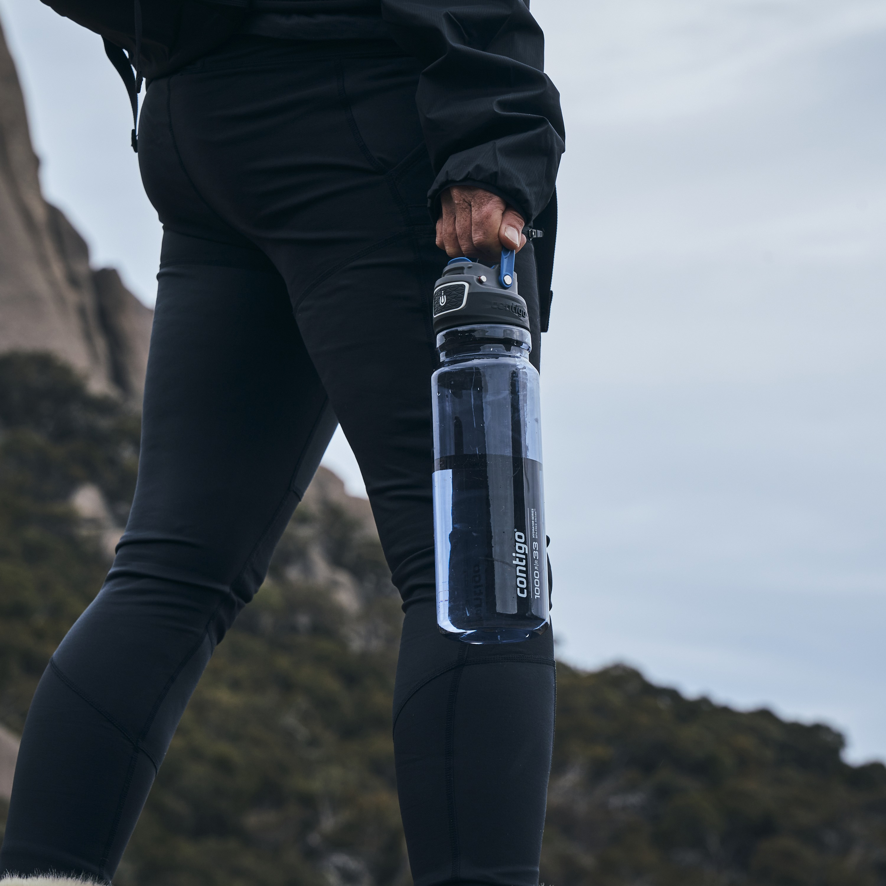 Contigo Plain Plastic Water Bottle with Snap Spout and Leak Resistant Design - 1000 ml-school-waterbottles-image-4