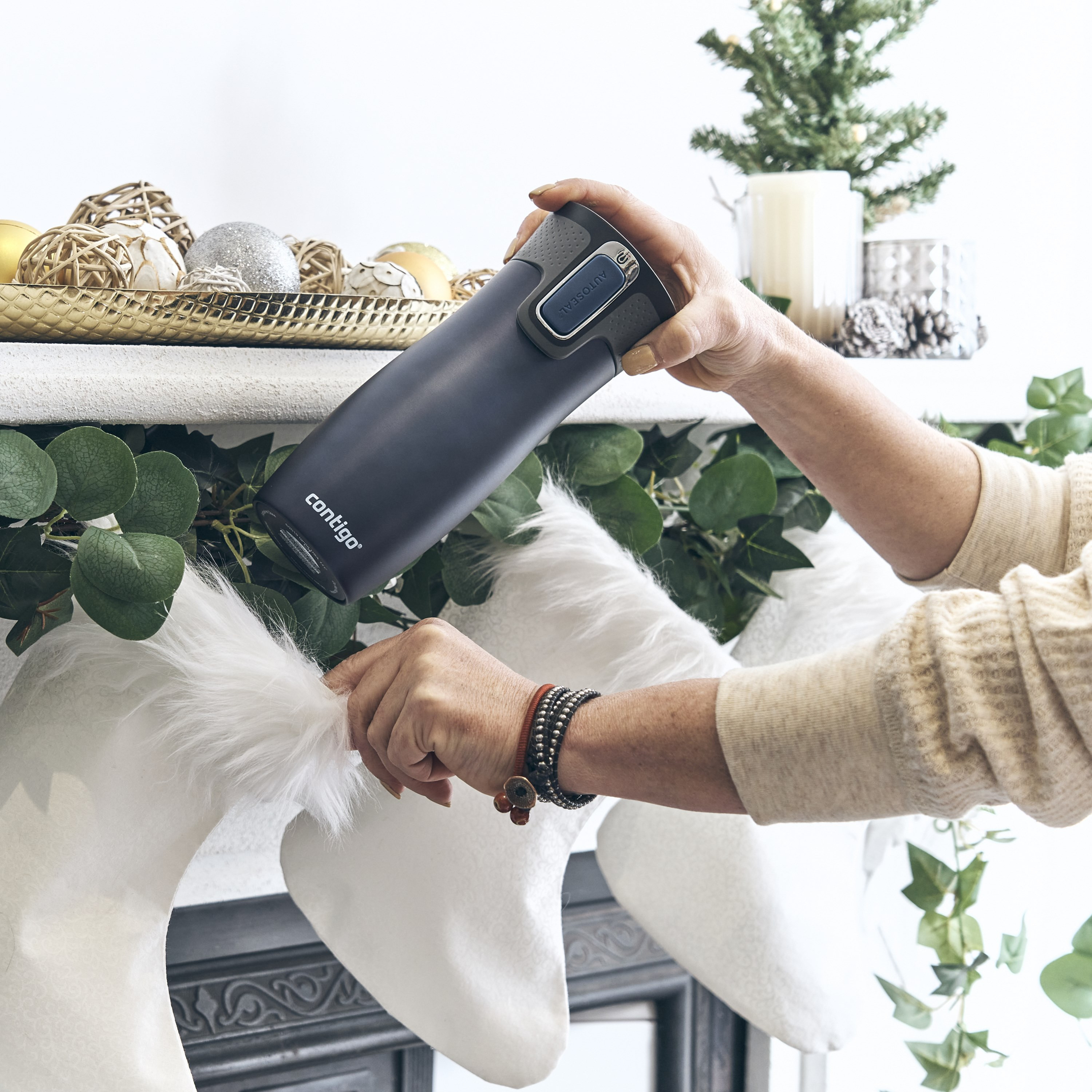 Contigo Plain Stainless Steel Travel Mug with Autoseal Spout and Leak Resistant Design - 470 ml-school-waterbottles-image-13