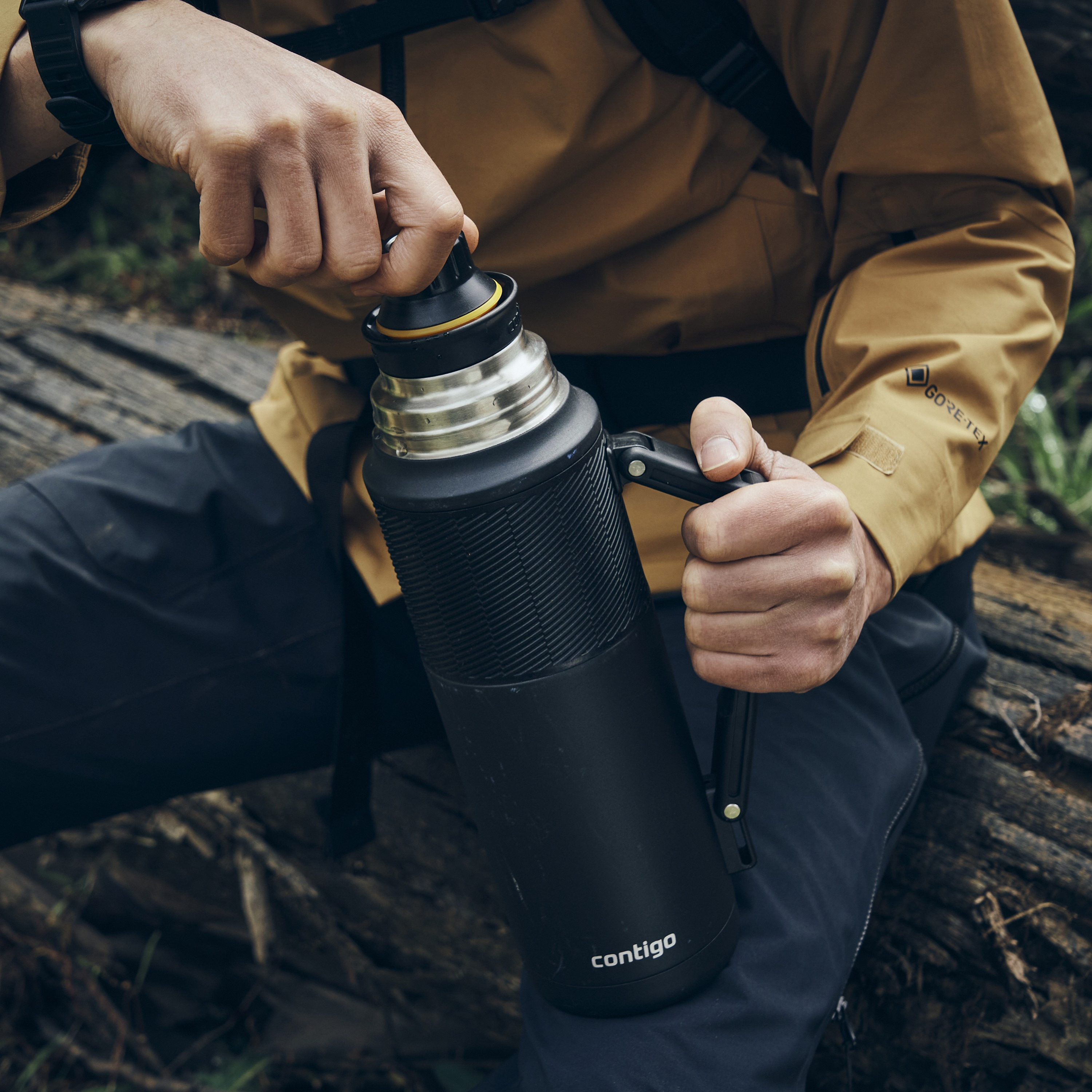 Contigo Plain Stainless Steel Water Bottle with Screw Spout and Leak Resistant Design - 1200 ml-school-waterbottles-image-6