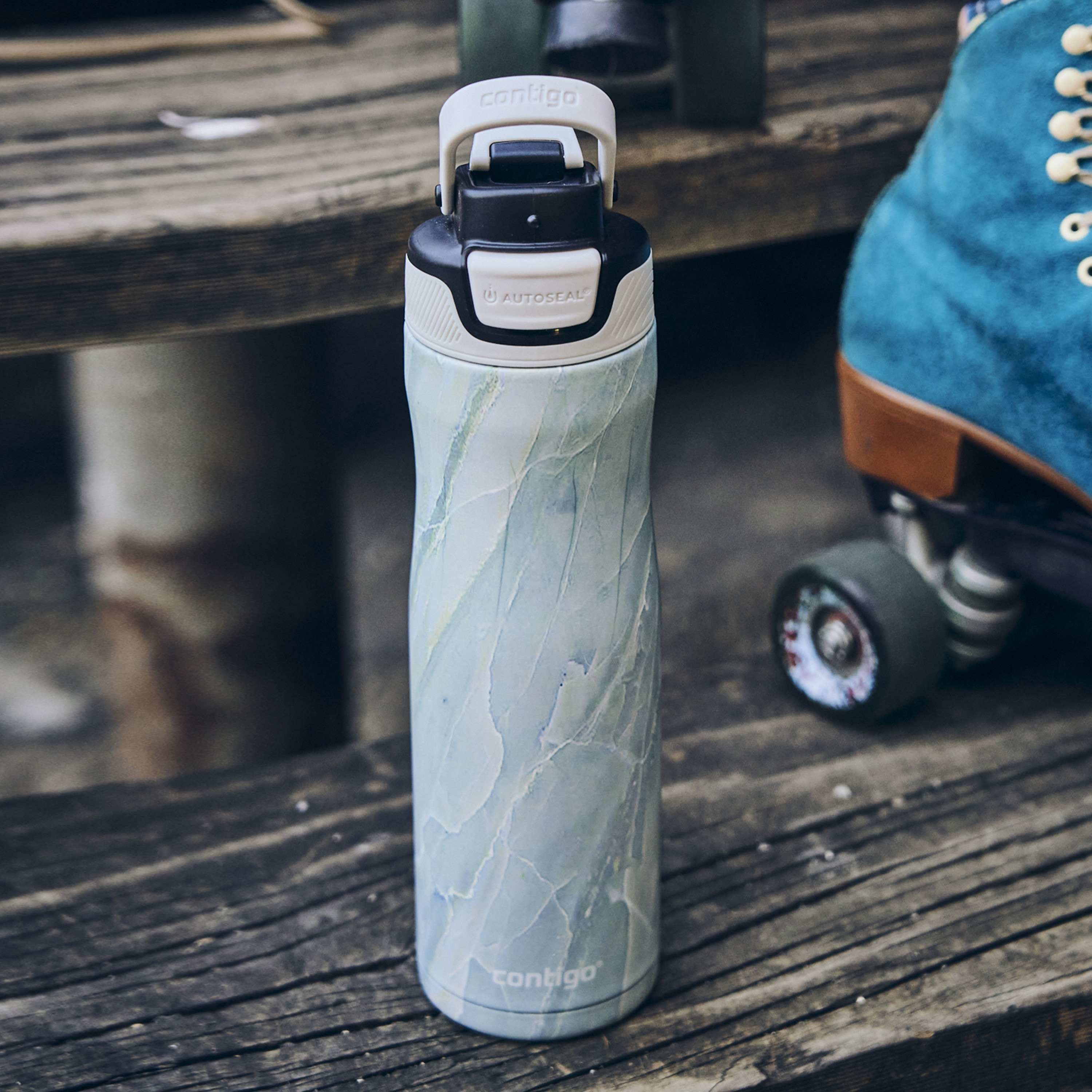 Contigo Textured Stainless Steel Water Bottle with Sipper Spout and Leak Resistant Design - 720 ml-school-waterbottles-image-5