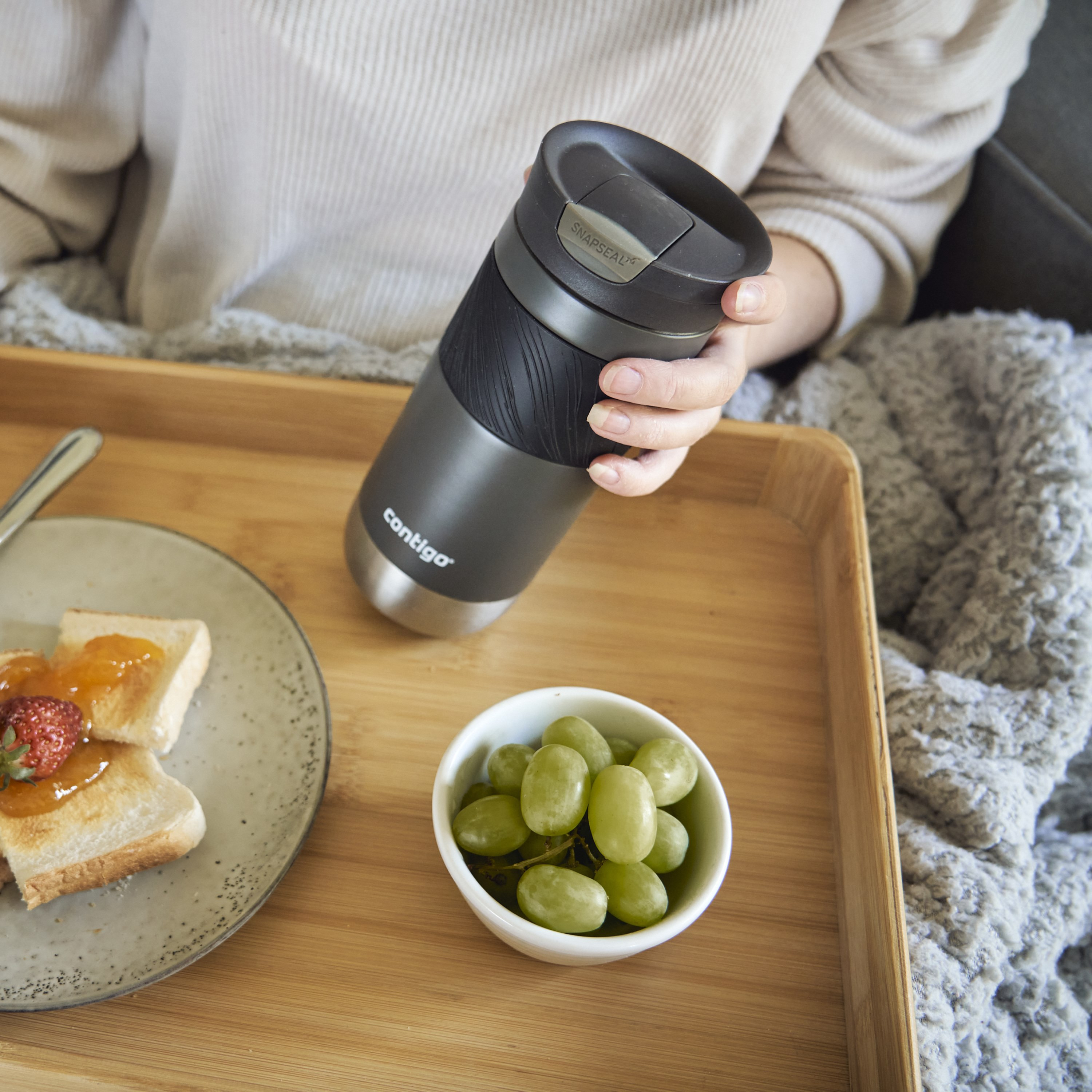 Contigo Plain Stainless Steel Travel Mug with Snap Spout and Leak Resistant Design - 470 ml-school-waterbottles-image-2