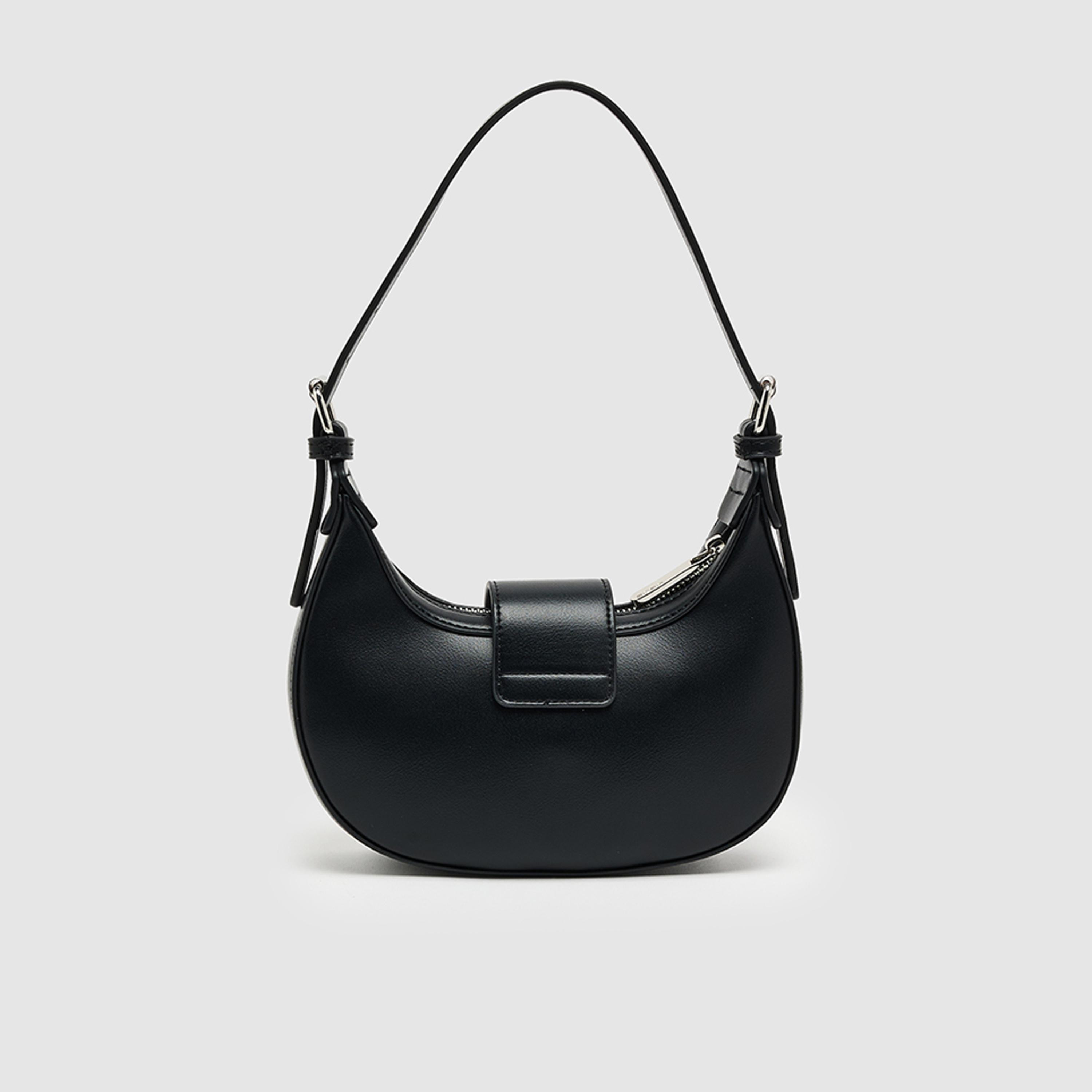 بي سي بي جي - شنطة كتف عادية بمقبض علوي وقفل لولبي وحزام قابل للتعديل | 22 × 18 × 6 سم-women-bagsandwallets-handbags-image-2