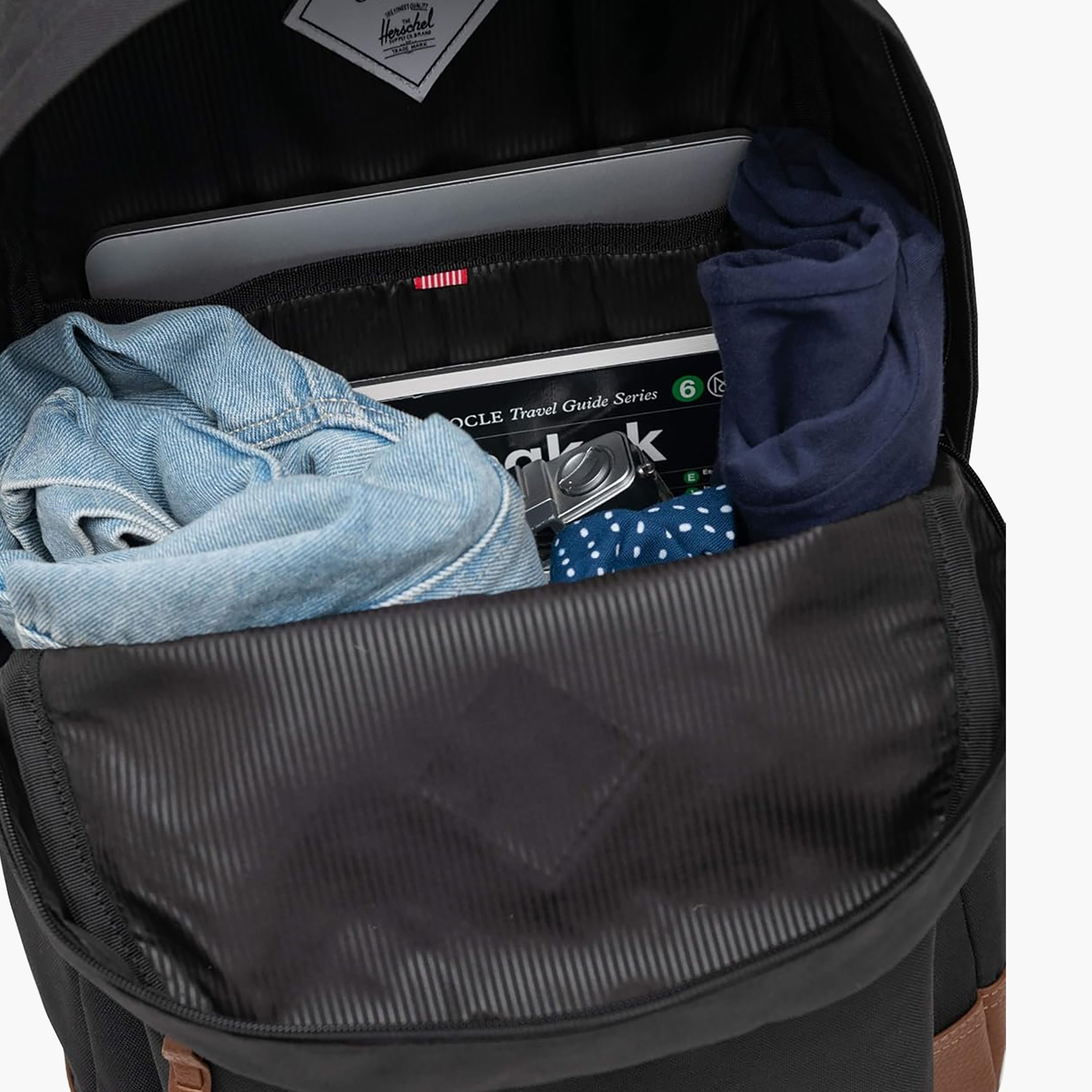 حقيبة ظهر هيرشل سبلاي كو بتصميم مرقع مع جيب للكمبيوتر المحمول - 24 لترًا-school-bagsandbackpacks-backpacks-image-6