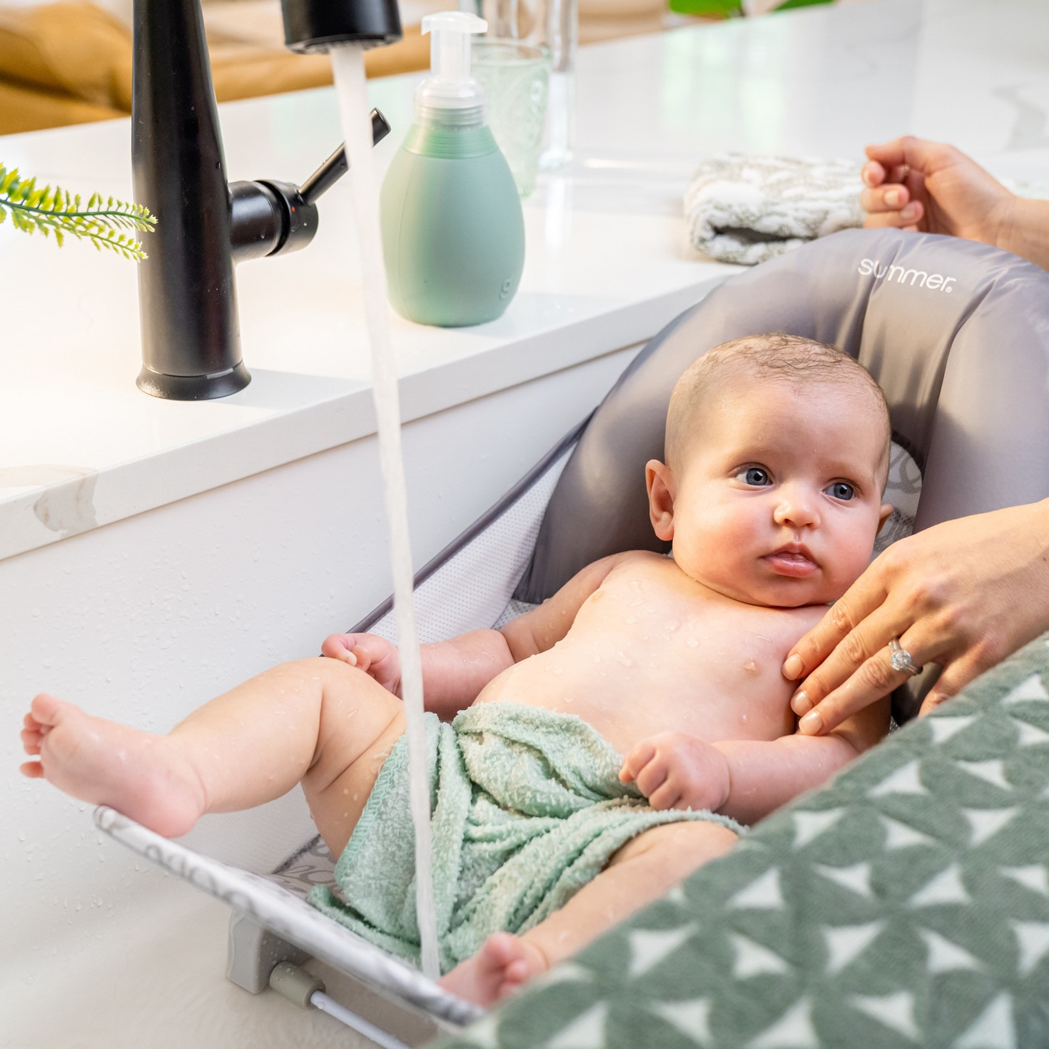 Ingenuity Foldaway 2-Position Baby Bather-beautyandpersonalcare-babycare-bathaccessories-image-3