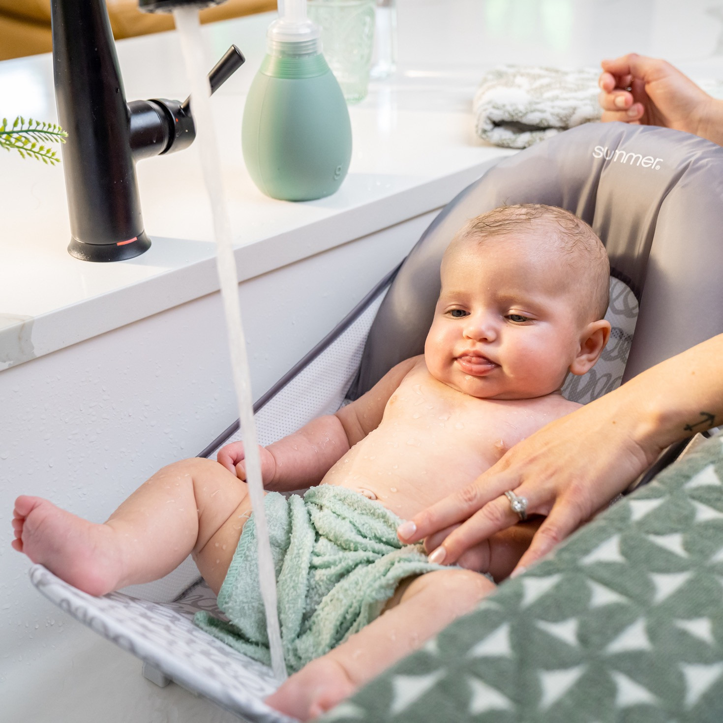 Ingenuity Foldaway 2-Position Baby Bather-beautyandpersonalcare-babycare-bathaccessories-image-4