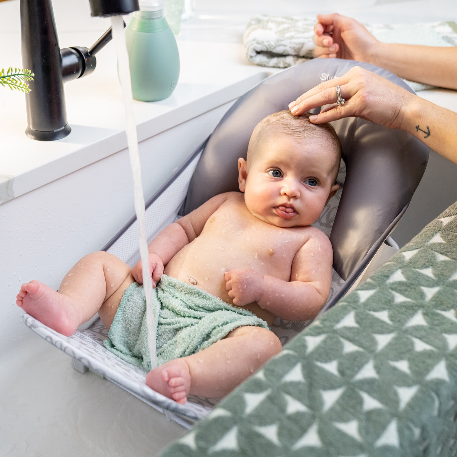 Ingenuity Foldaway 2-Position Baby Bather-beautyandpersonalcare-babycare-bathaccessories-image-6