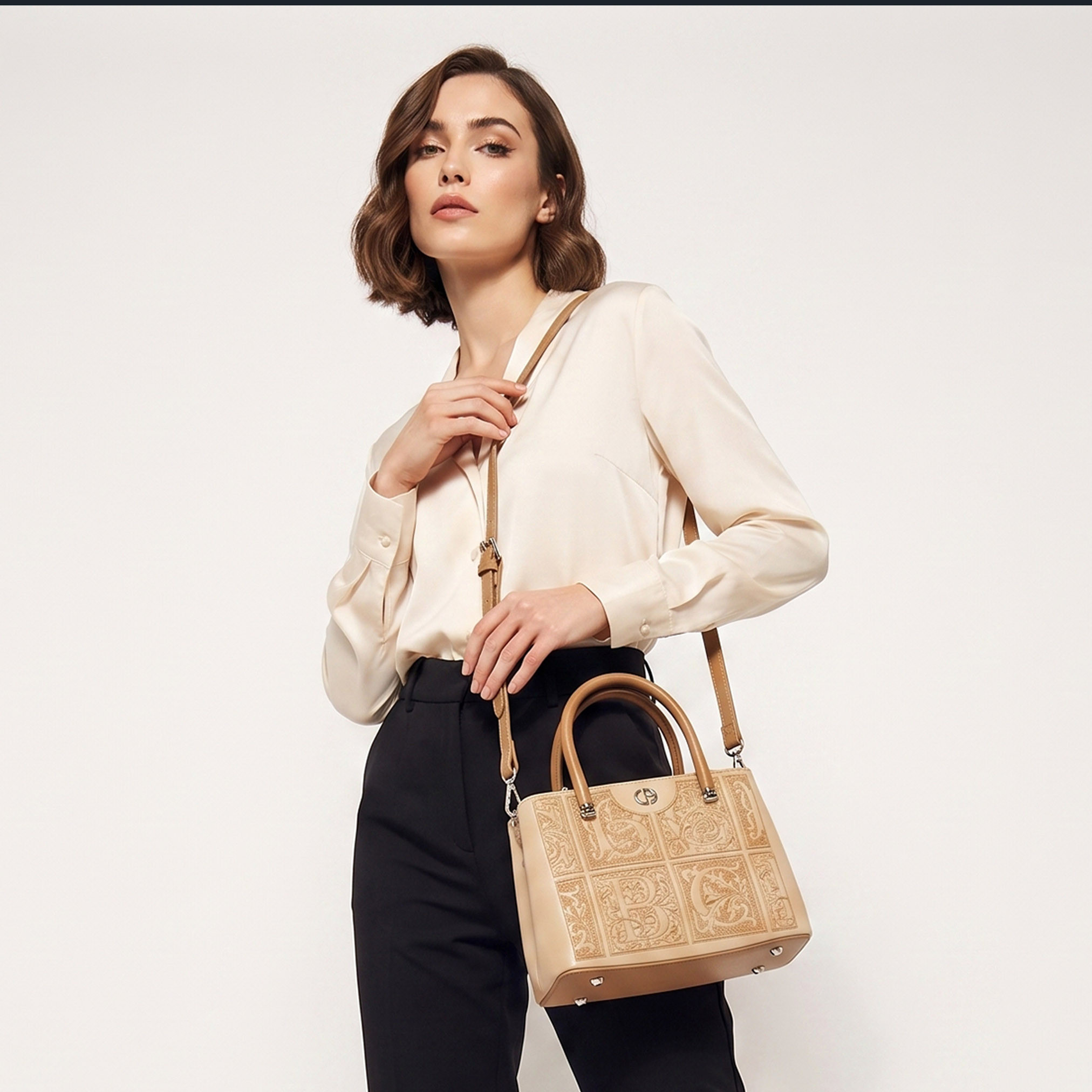 شنطة توت مطرزة مع شنطة قابلة للفصل من كريسبيلا-women-bagsandwallets-handbags-image-2