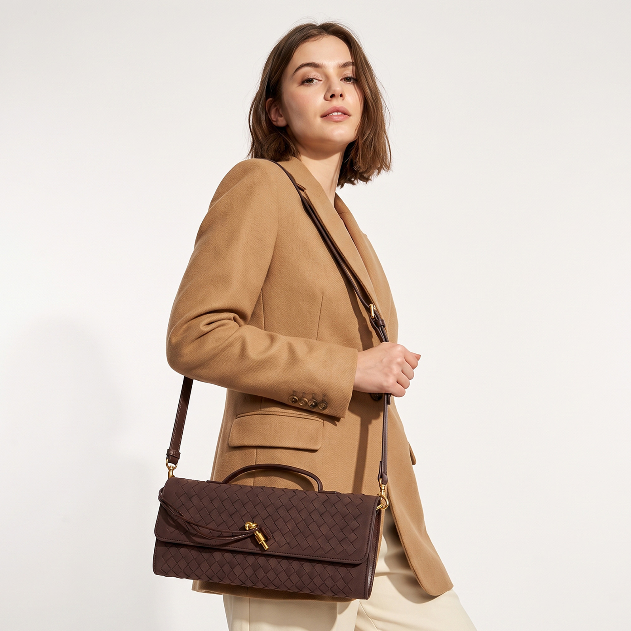 شنطة كلاتش منسوجة بحزام كتف قابل للفصل من كريسبيلا-women-bagsandwallets-handbags-image-2