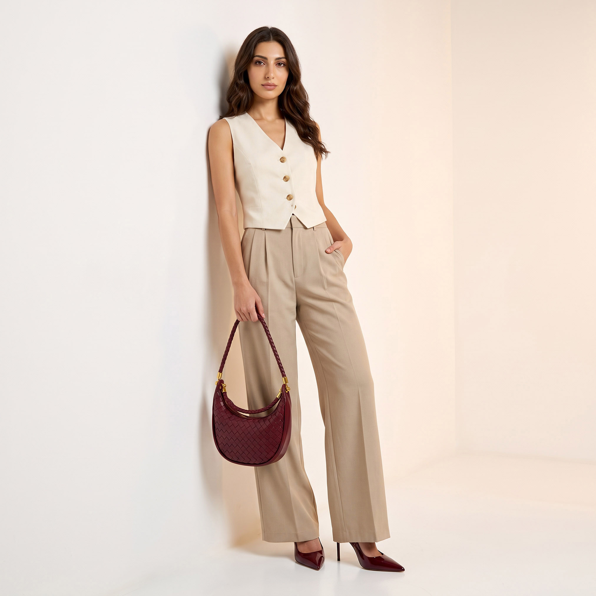 شنطة كتف منسوجة بمقابض مجدولة من كريسبيلا-women-bagsandwallets-handbags-image-2
