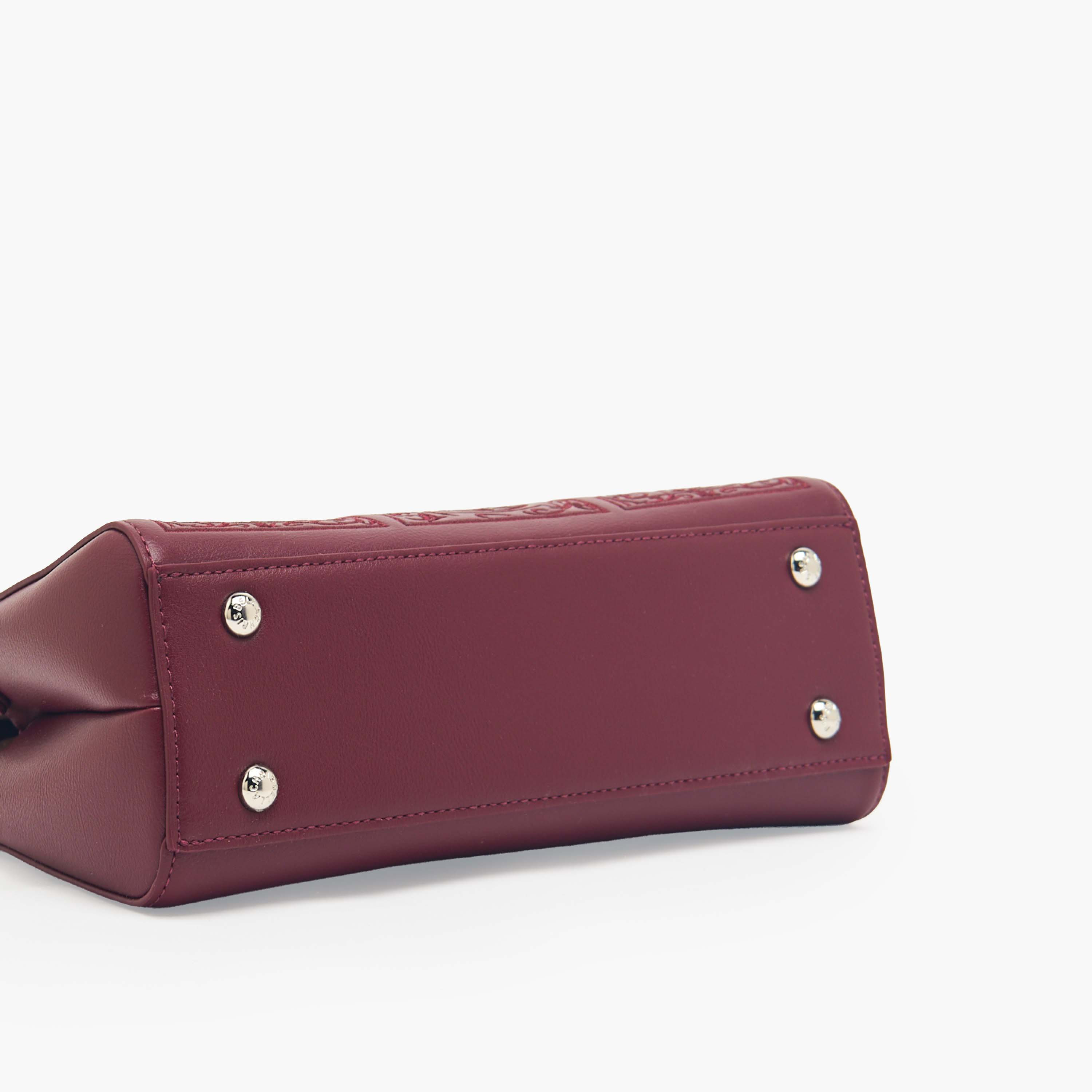شنطة توت مطرزة مع شنطة صغيرة من كريسبيلا-women-bagsandwallets-handbags-image-21