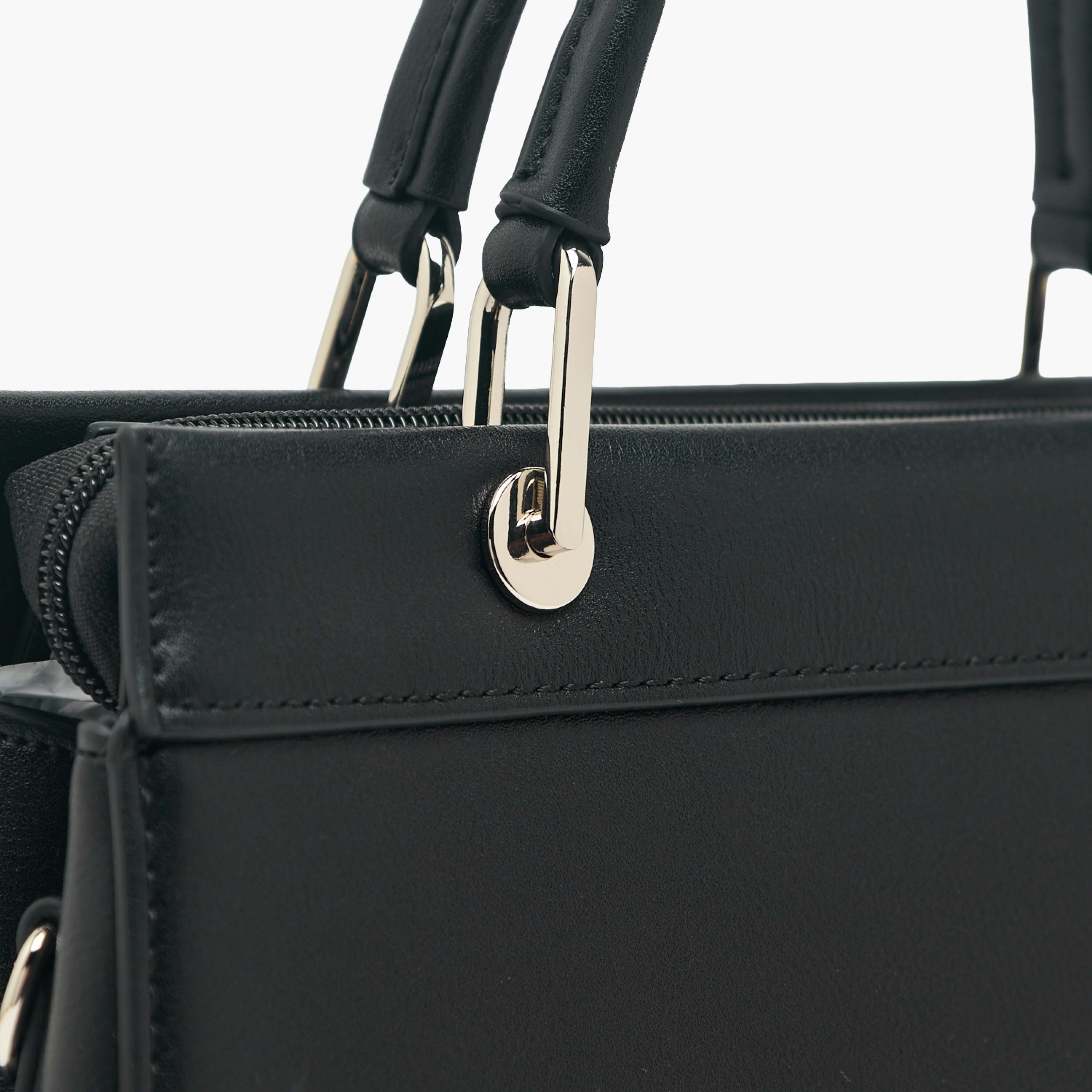 شنطة توت مطرزة مع شنطة صغيرة من كريسبيلا-women-bagsandwallets-handbags-image-9