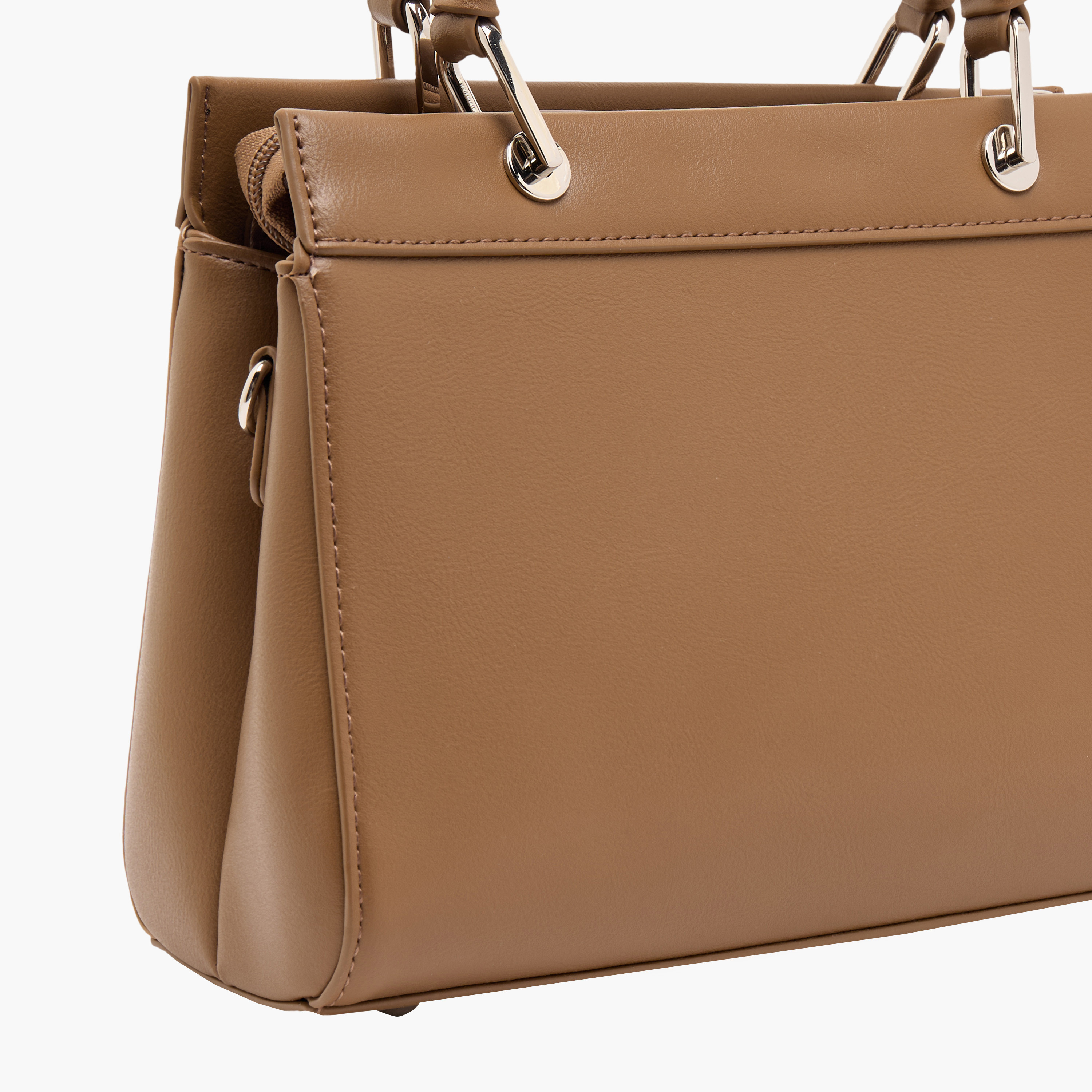 شنطة توت مطرزة مع شنطة صغيرة من كريسبيلا-women-bagsandwallets-handbags-image-53