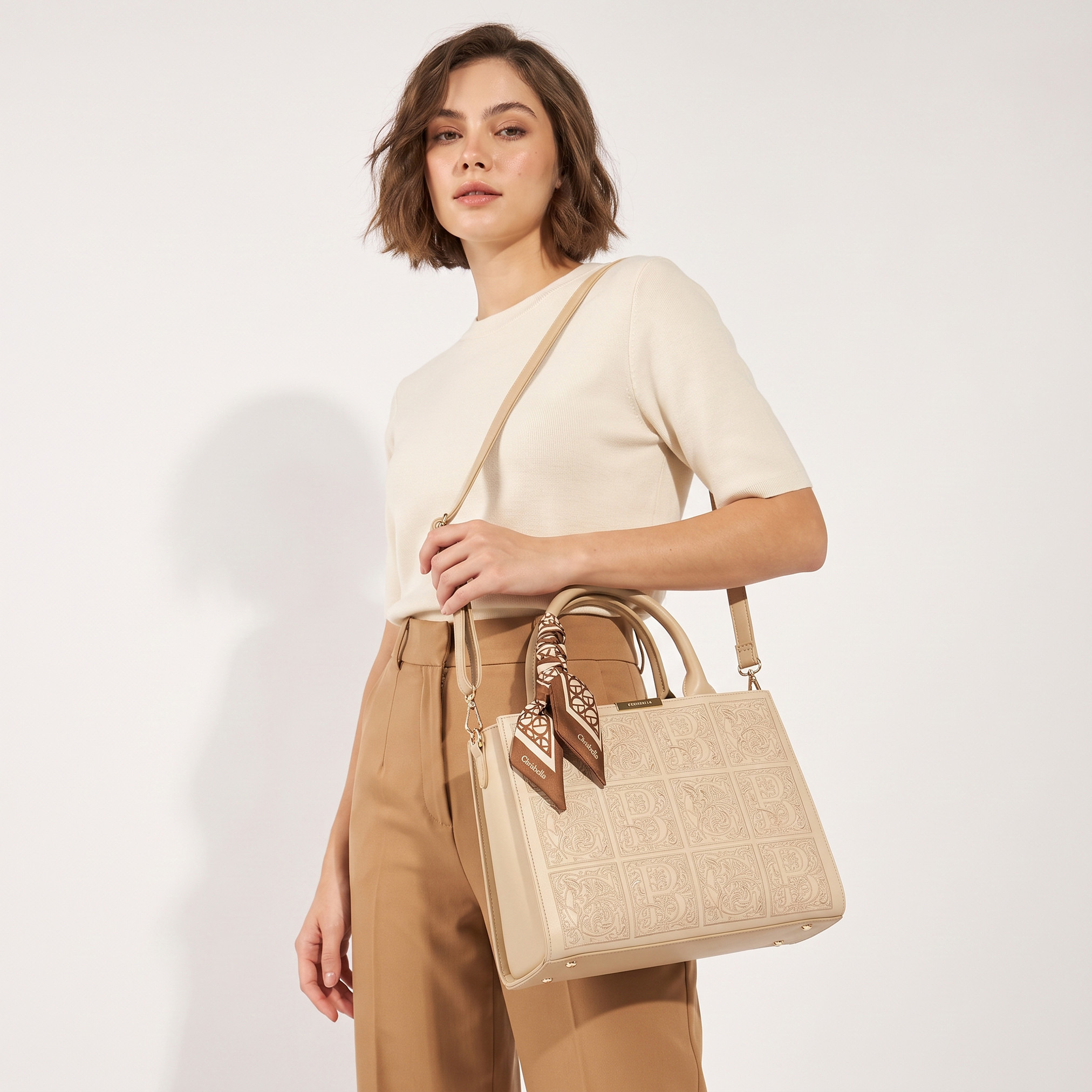 شنطة توتي منقوشة مع محفظة بسحاب إغلاق دائري من كريسبيلا-women-bagsandwallets-handbags-image-24