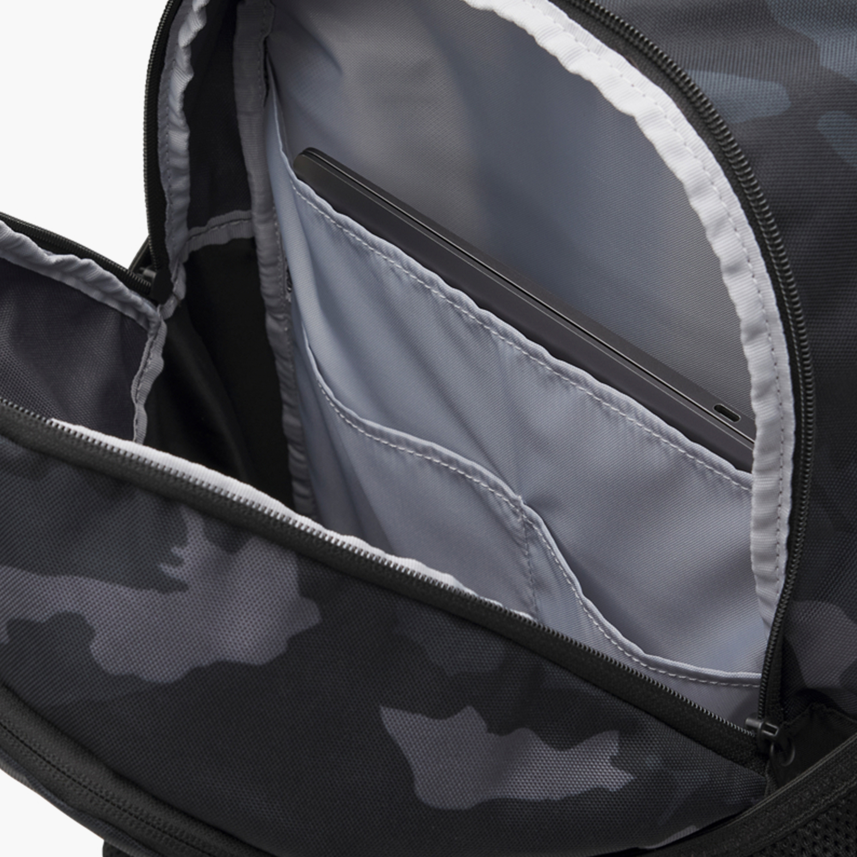 Under Armour Hustle Sport 6.0 26L Backpack | 6000397-school-bagsandbackpacks-backpacks-image-6
