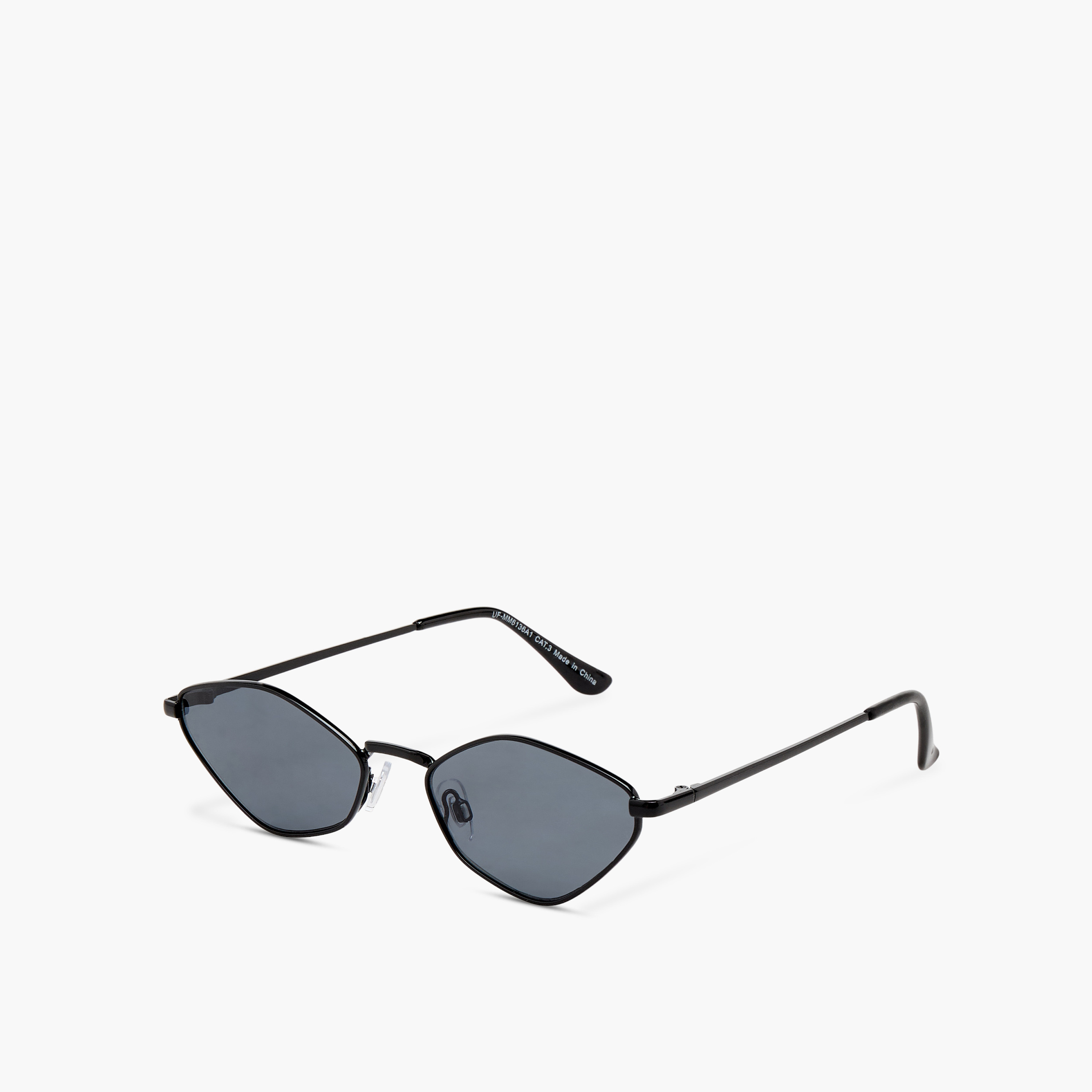 نظارة شمسية بتصميم هندسي وعدسات سوداء-women-sunglasses-image-1