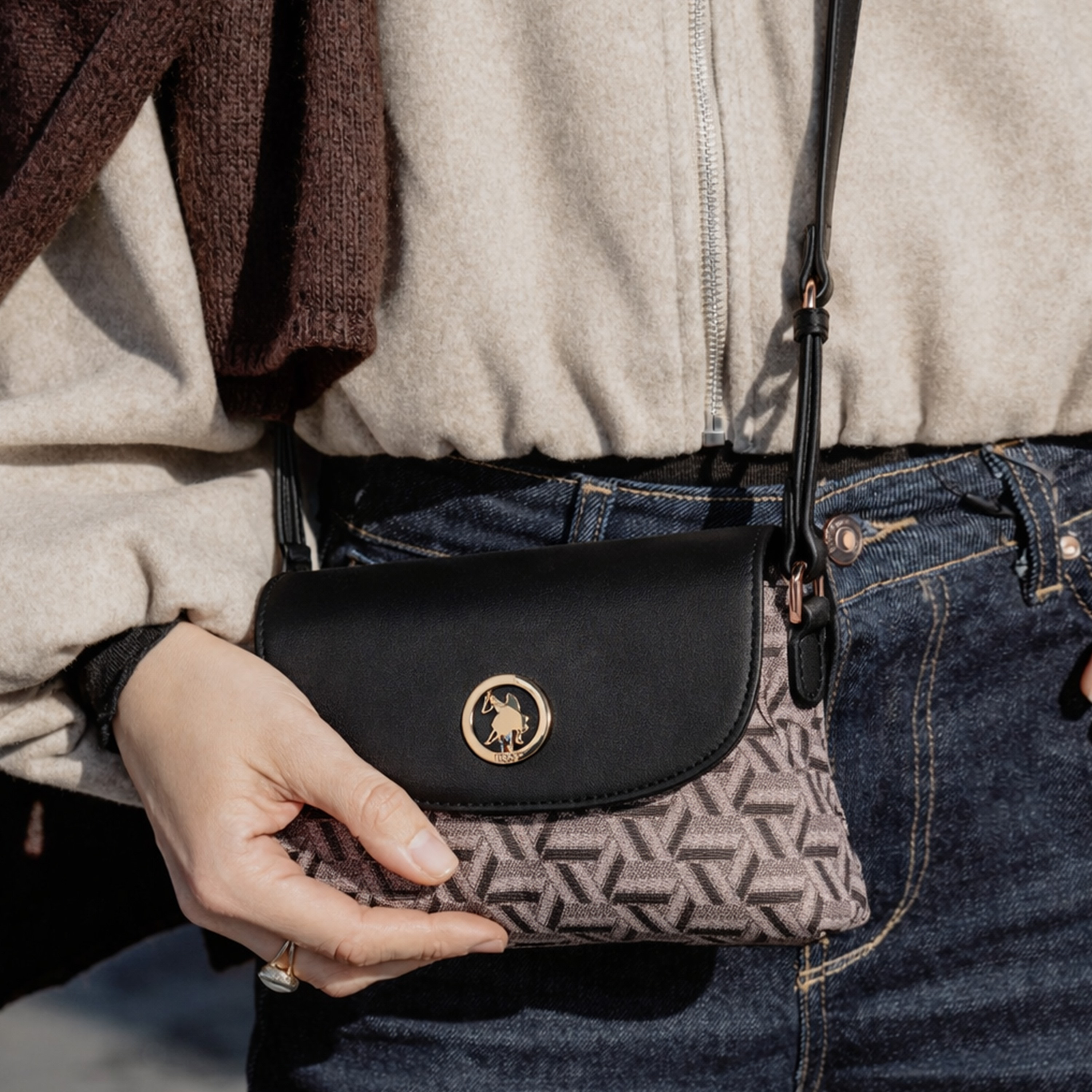 U.S. Polo Assn. Aspen Classic Beige Crossbody Bag | US6543-women-bagsandwallets-handbags-image-6