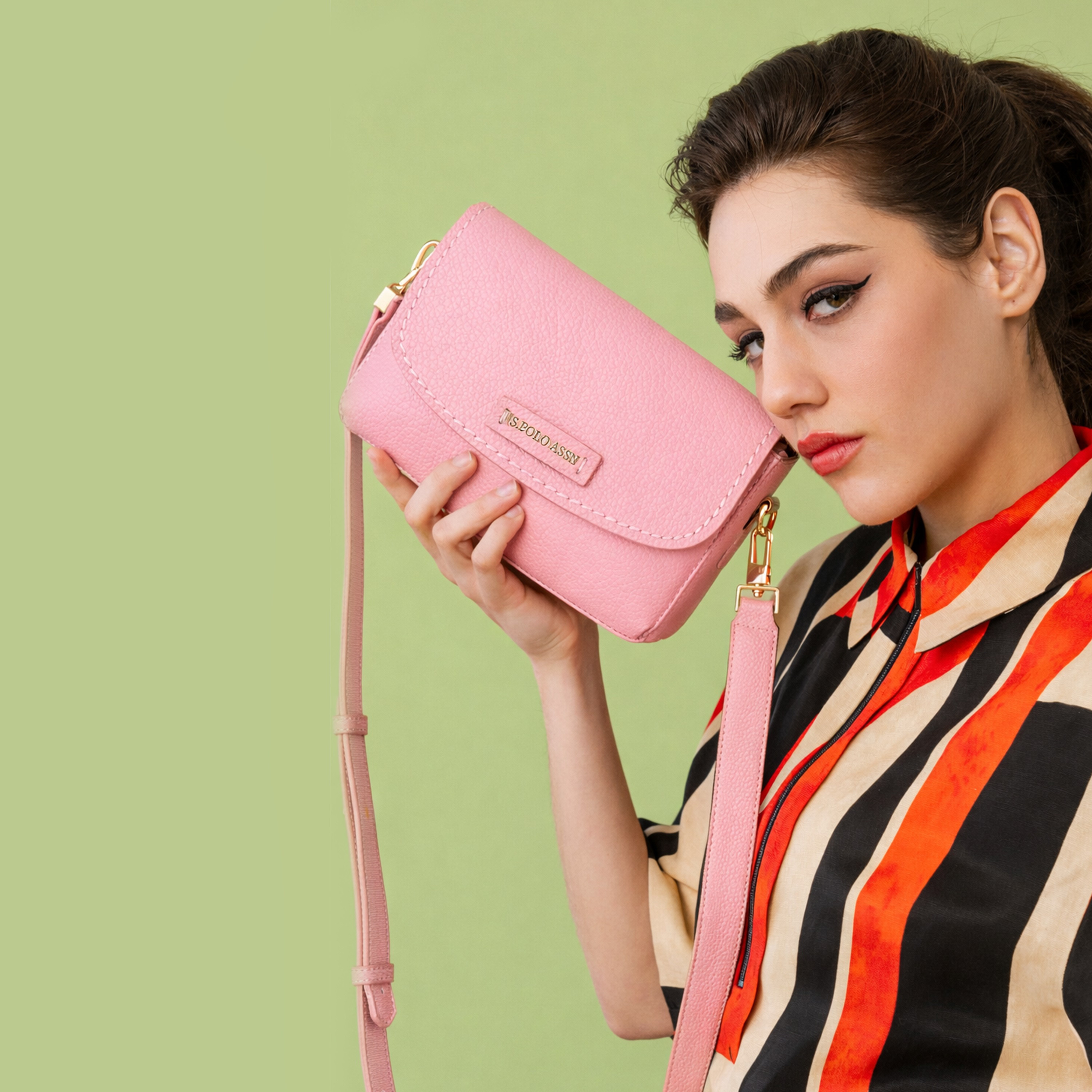 حقيبة كروسبودي من يو إس بولو أسينتشر | US6550-women-bagsandwallets-handbags-image-7