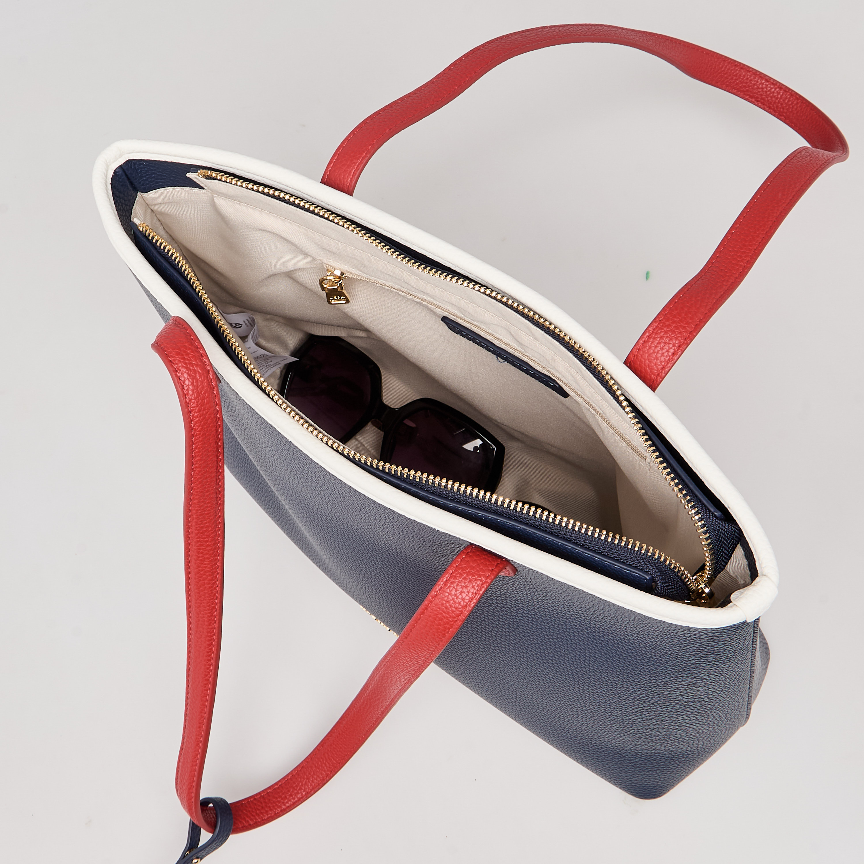 U.S. Polo Assn. Oxford Classic Crossbody Bag | US6558-women-bagsandwallets-handbags-image-7