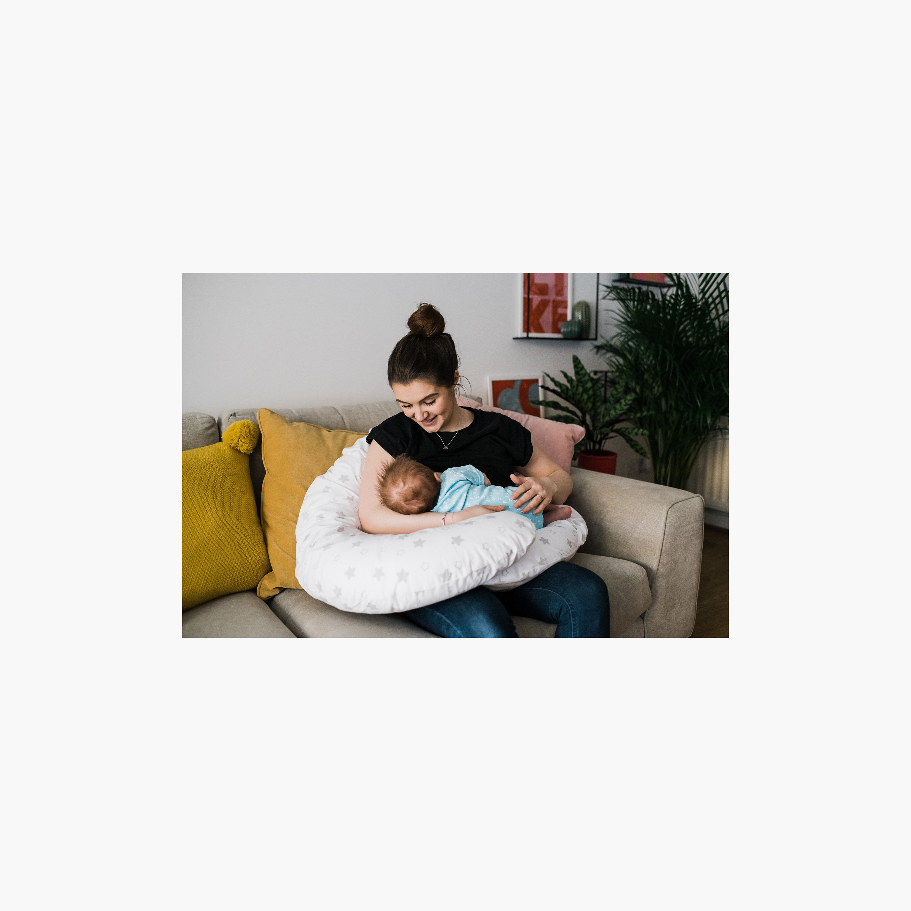 وسادة دعم الحمل والرضاعة الطبيعية "ميد فور مي" من تومي تيبي-baby-feeding-breastfeedingandcare-image-2