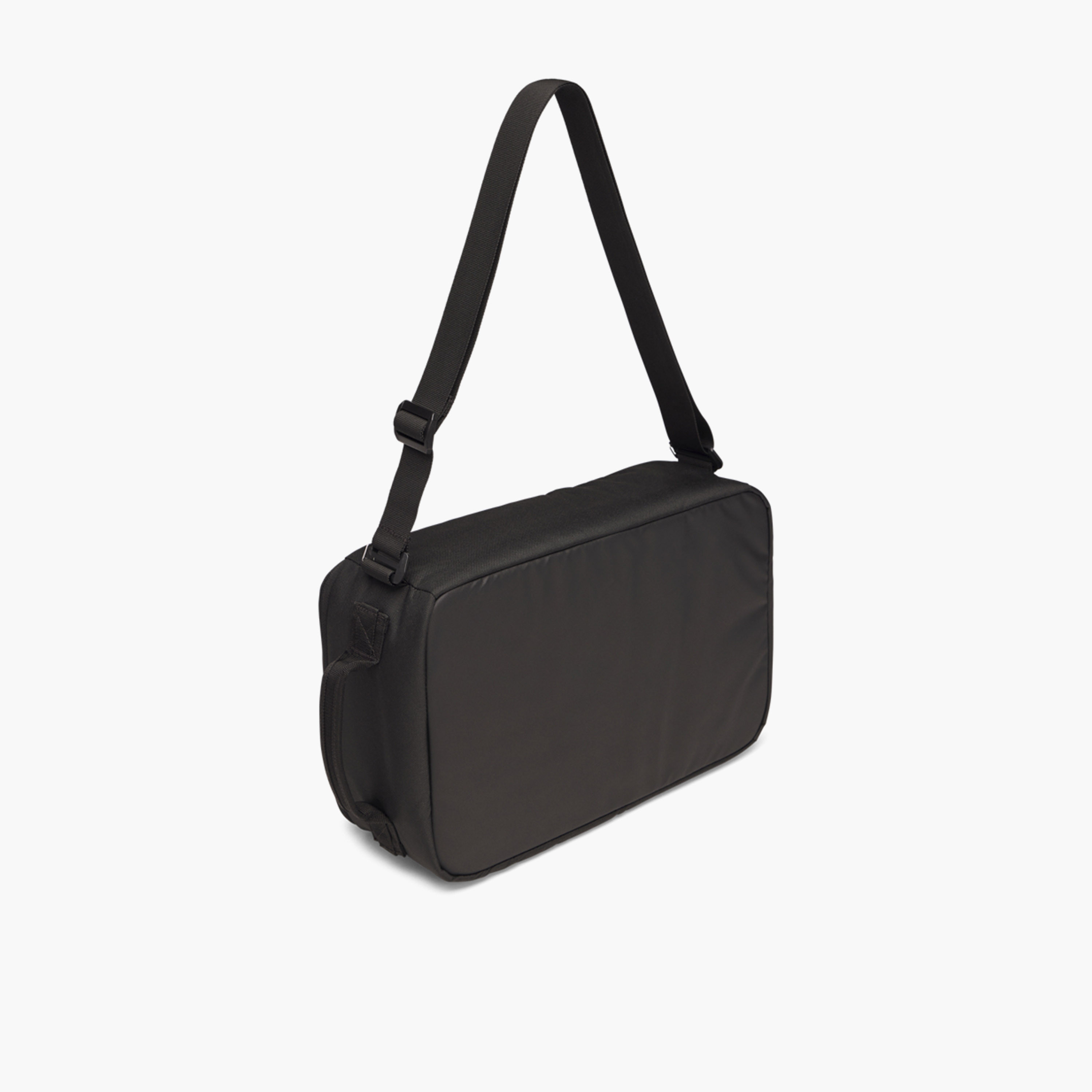 اندر آرمور - شنطة أحذية هاسل | 1369222-travel-accessories-image-3