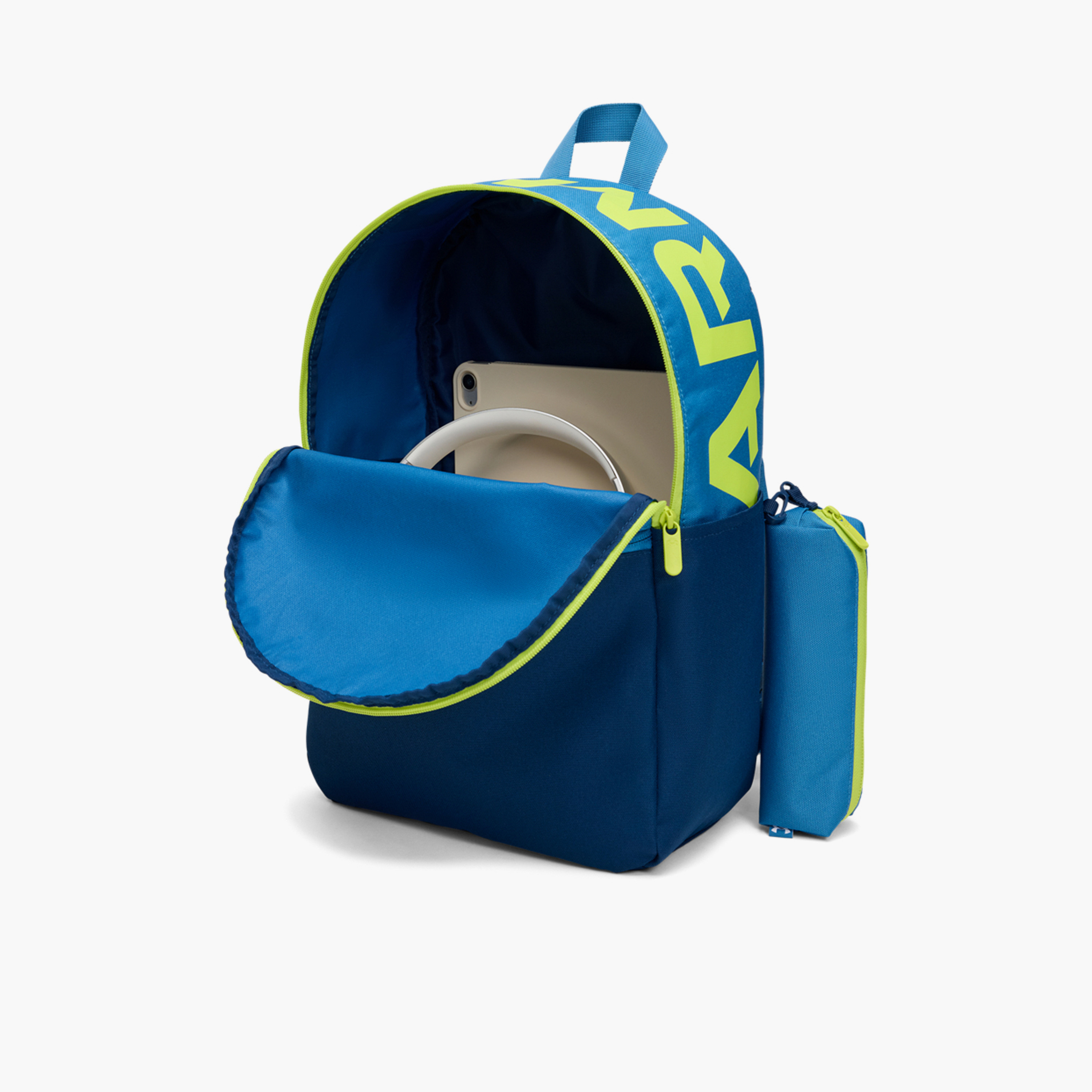 Under Armour Essential 26L Backpack Set | 6000991-travel-luggagesandbags-backpacks-image-18