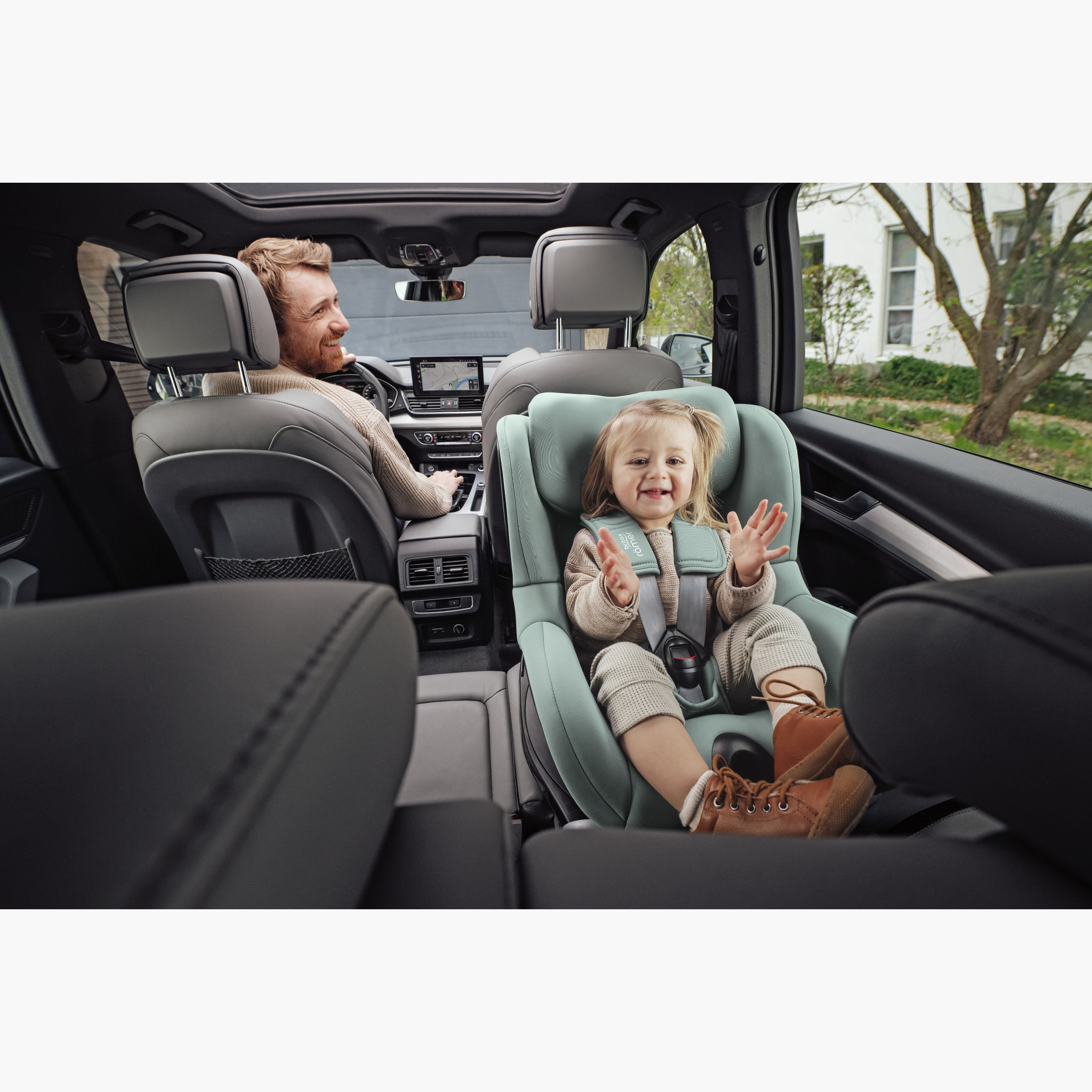 Britax Dualfix 5Z Style Convertible Car Seat with 360-Swivel and ISOFIX System-baby-gear-carseats-image-9