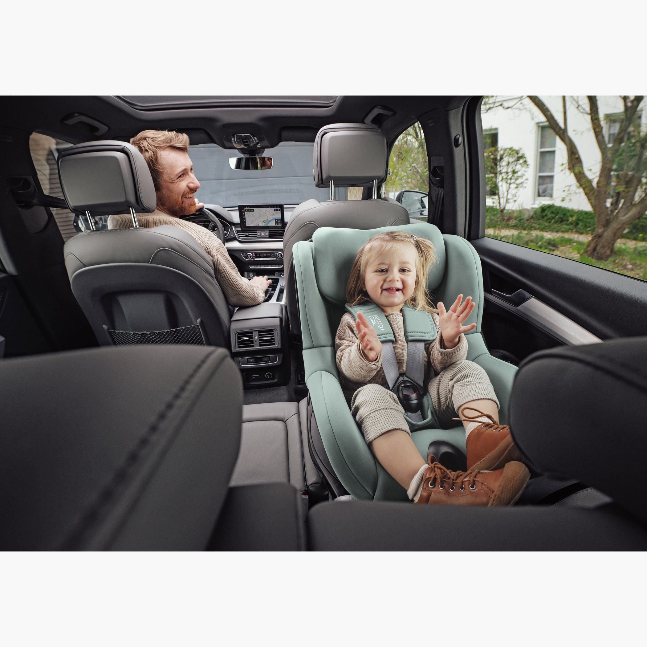 Britax Dualfix 5Z Style Convertible Car Seat with 360-Swivel and ISOFIX System-baby-gear-carseats-image-7