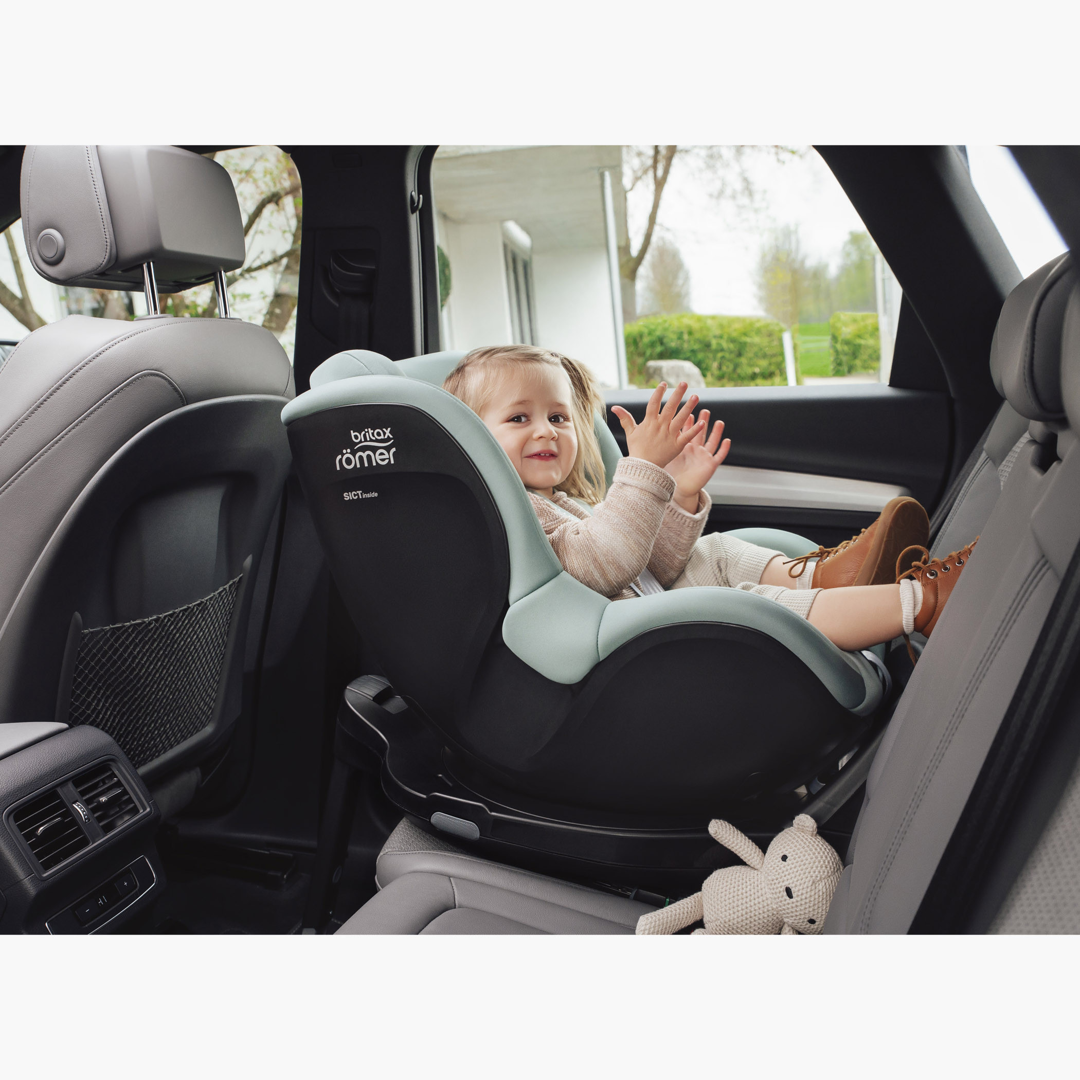 Britax Dualfix 5Z Style Convertible Car Seat with 360-Swivel and ISOFIX System-baby-gear-carseats-image-8