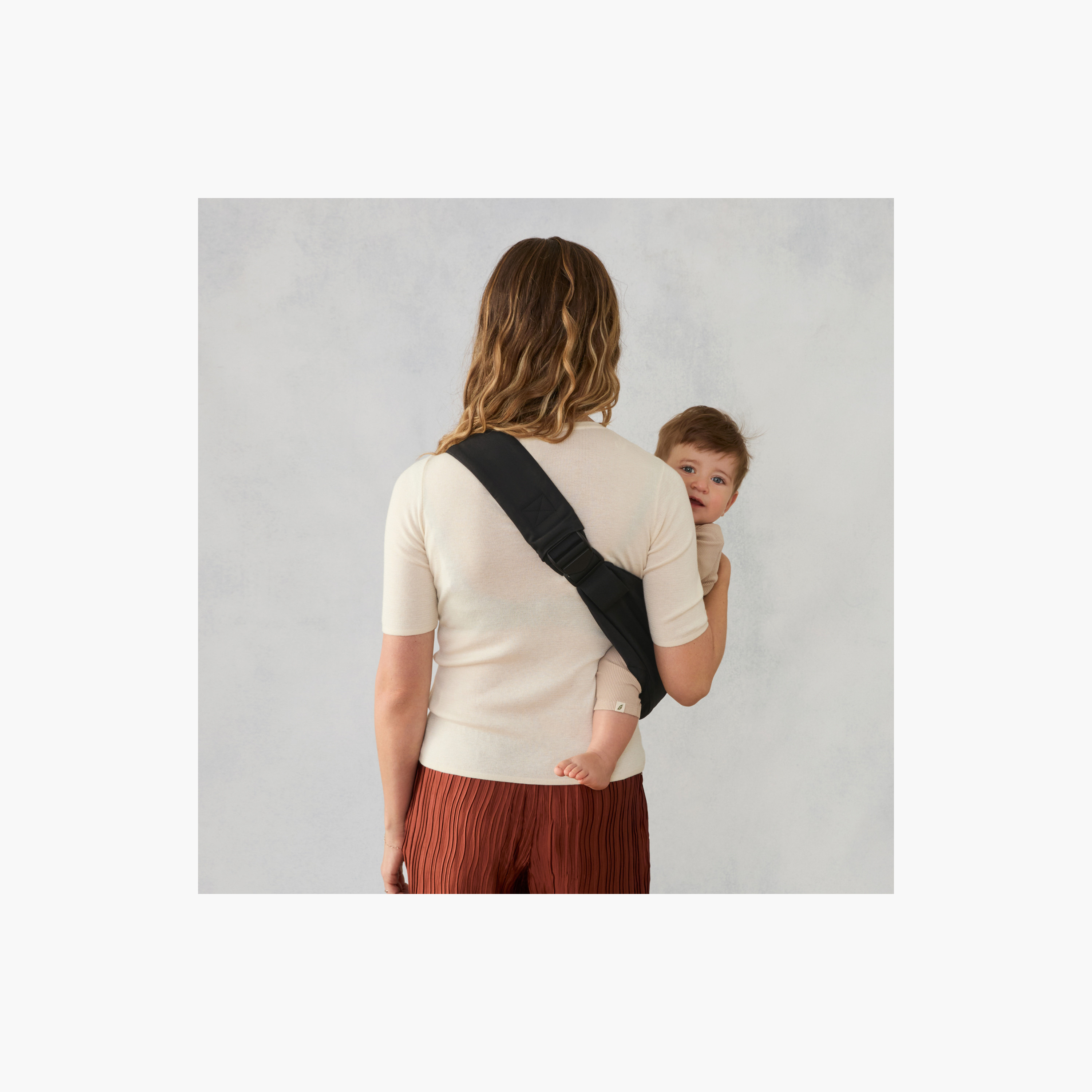حمالة أطفال أوبسي بحزام قابل للتعديل من إرجوبيبي-baby-gear-babycarriers-image-5