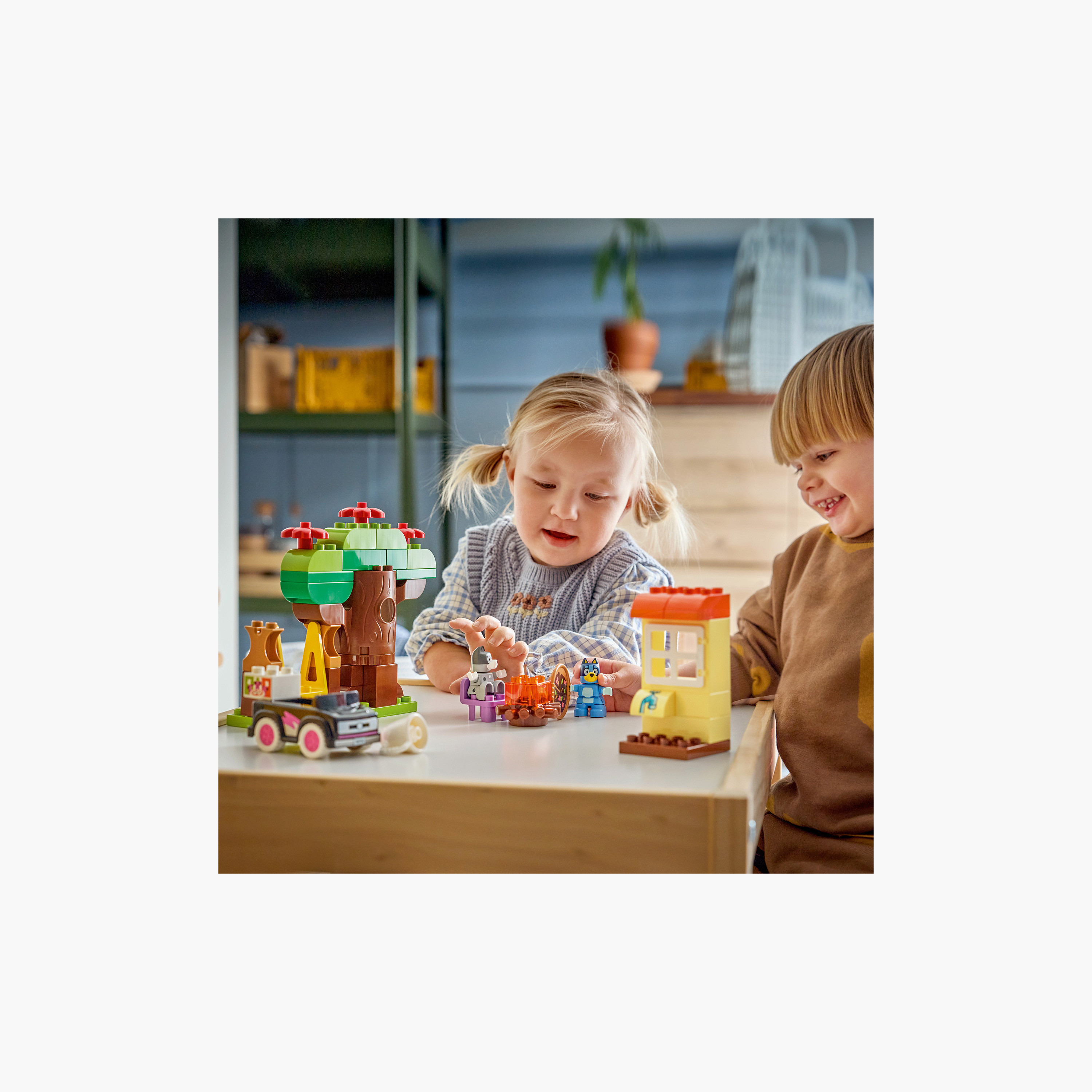 Lego Duplo Pizza Girls with Muffin and Bluey Block Playset-toys-buildingblocks-blocks-image-3