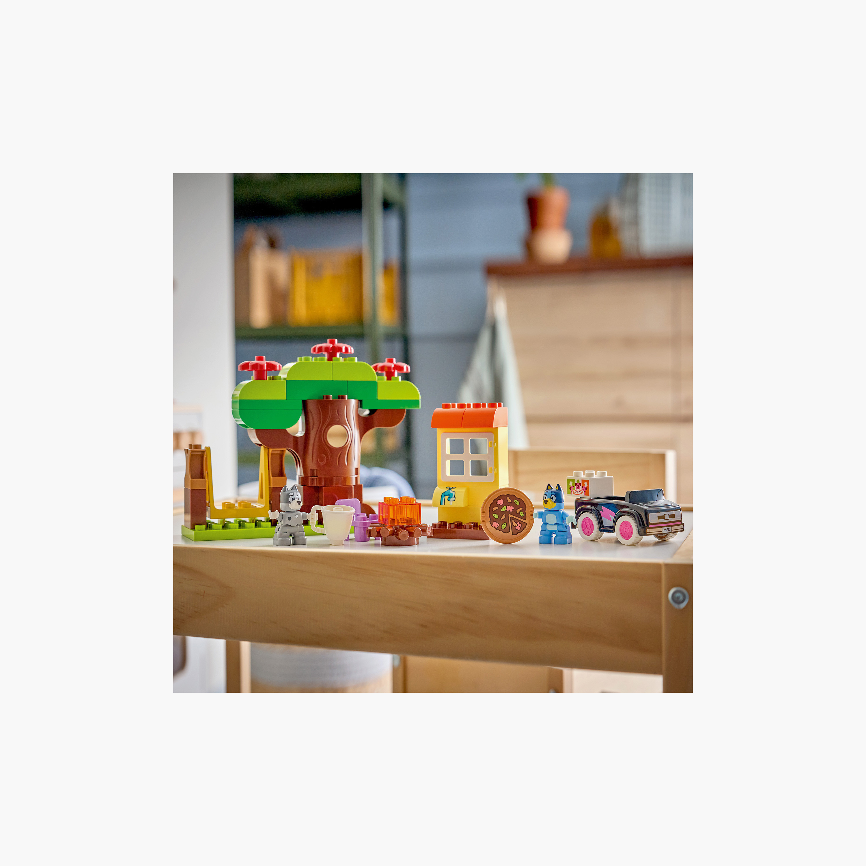 Lego Duplo Pizza Girls with Muffin and Bluey Block Playset-toys-buildingblocks-blocks-image-5