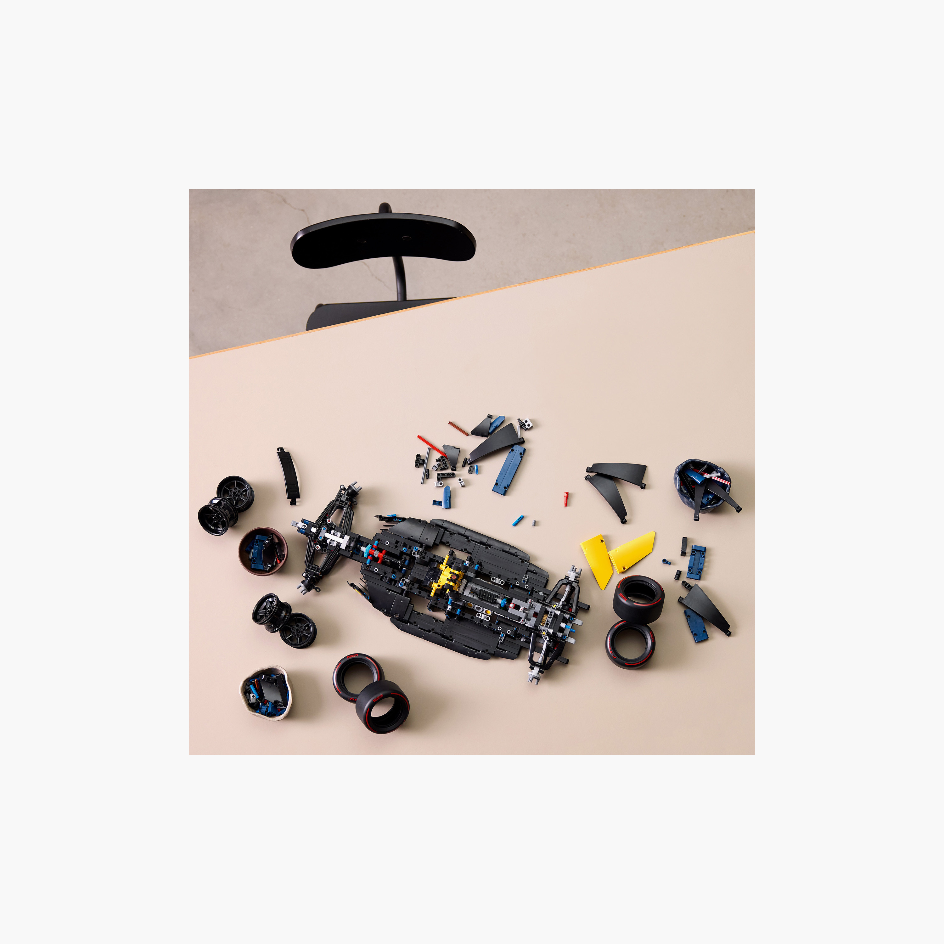 Lego Technic Oracle Red Bull F1 Car Block Playset-toys-buildingblocks-blocks-image-3