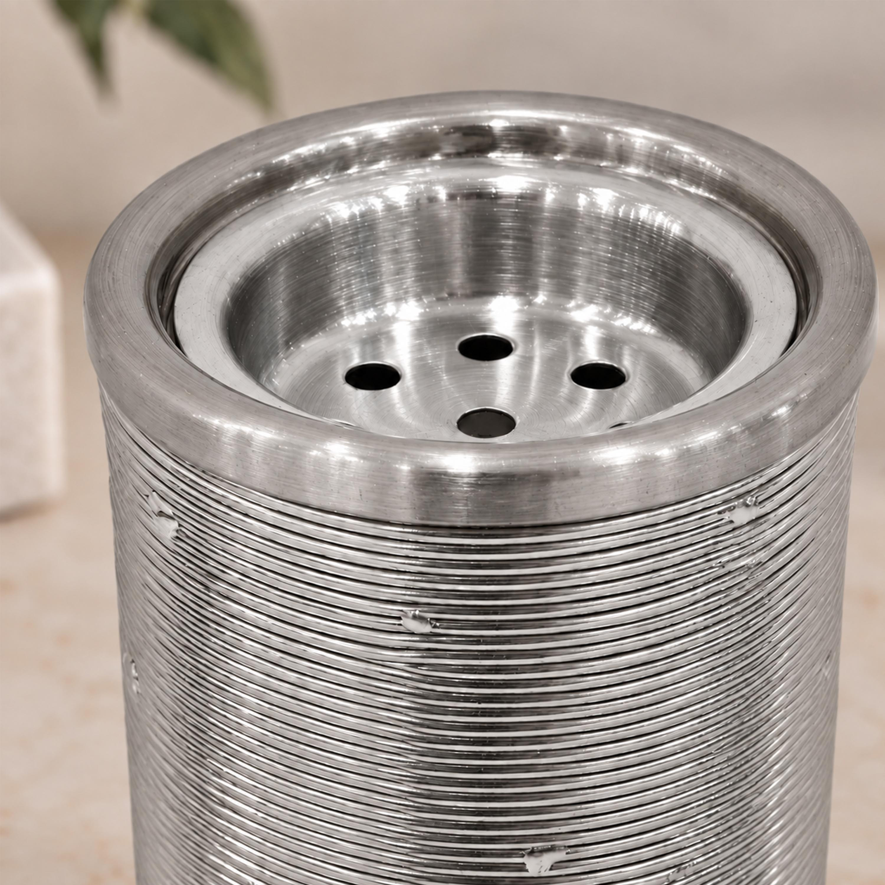 Crafted By Lifestyle Ribbed Aluminium Bukhoor Burner Box - Silver-household-homefragrance-burners-image-4