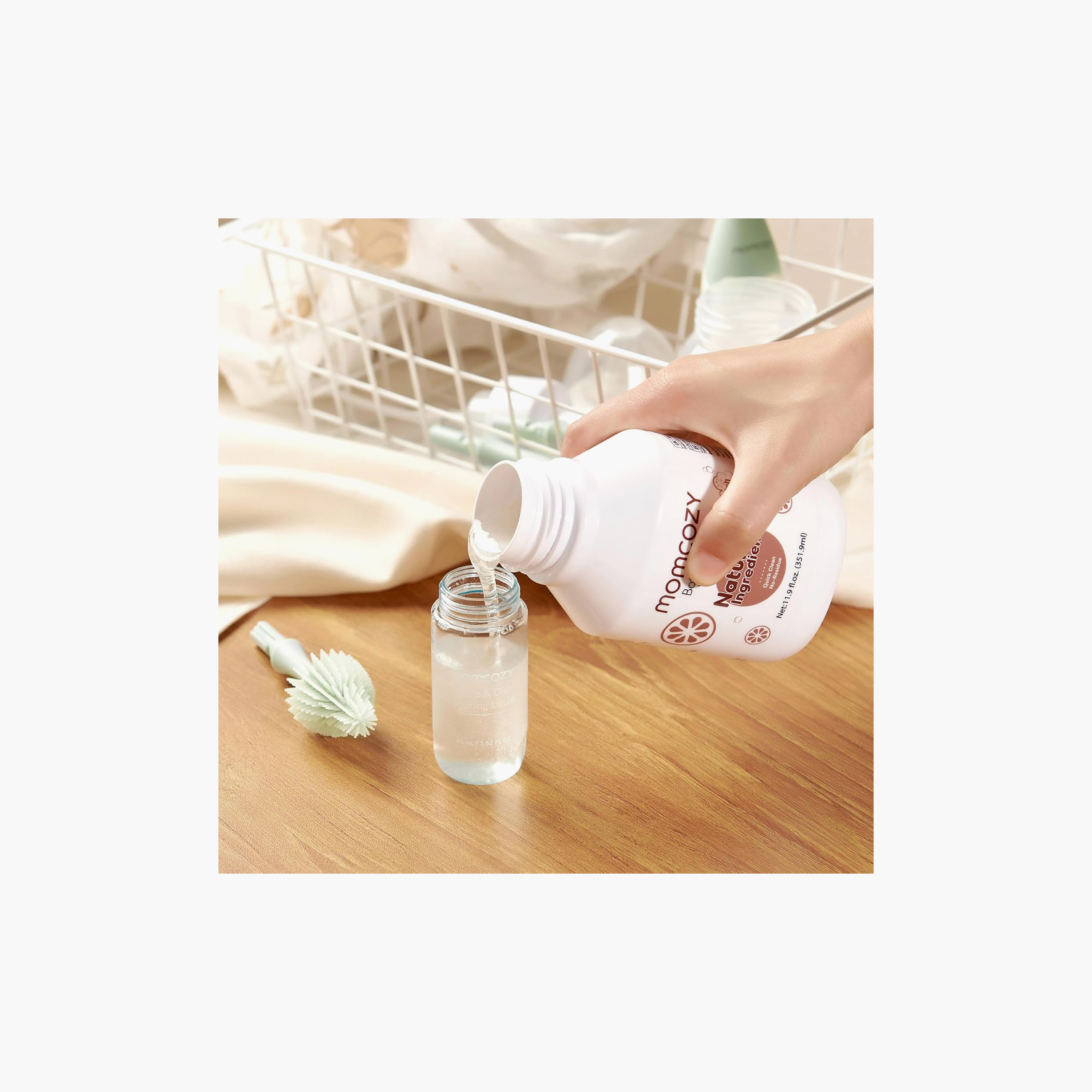 سائل غسيل الرضّاعات والأطباق 352 مل من مومكوزي-baby-feeding-cleaningliquids-image-4