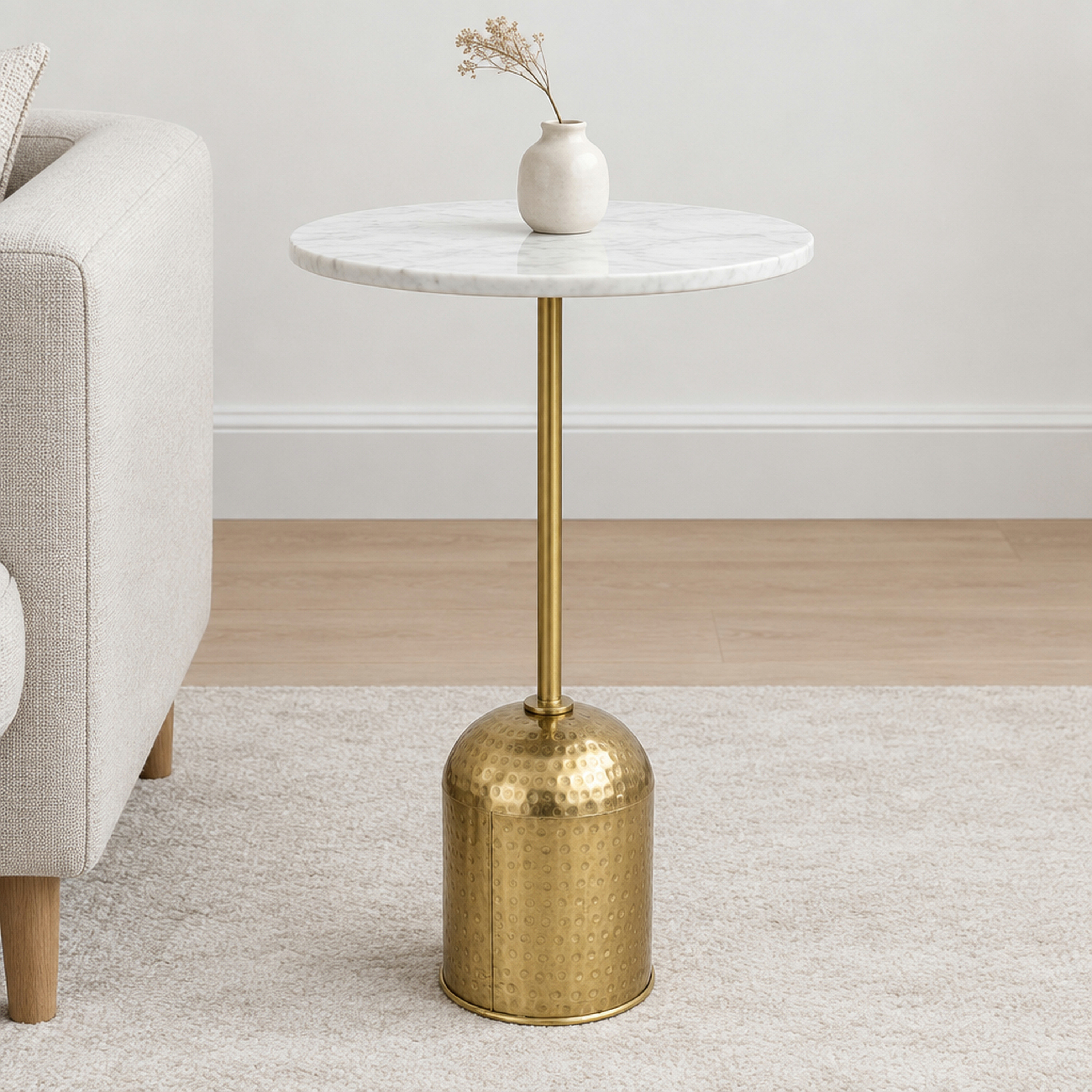 طاولة جانبية مستديرة بسطح رخامي من تصميم لايف ستايل-furniture-livingroom-sideandendtables-image-3