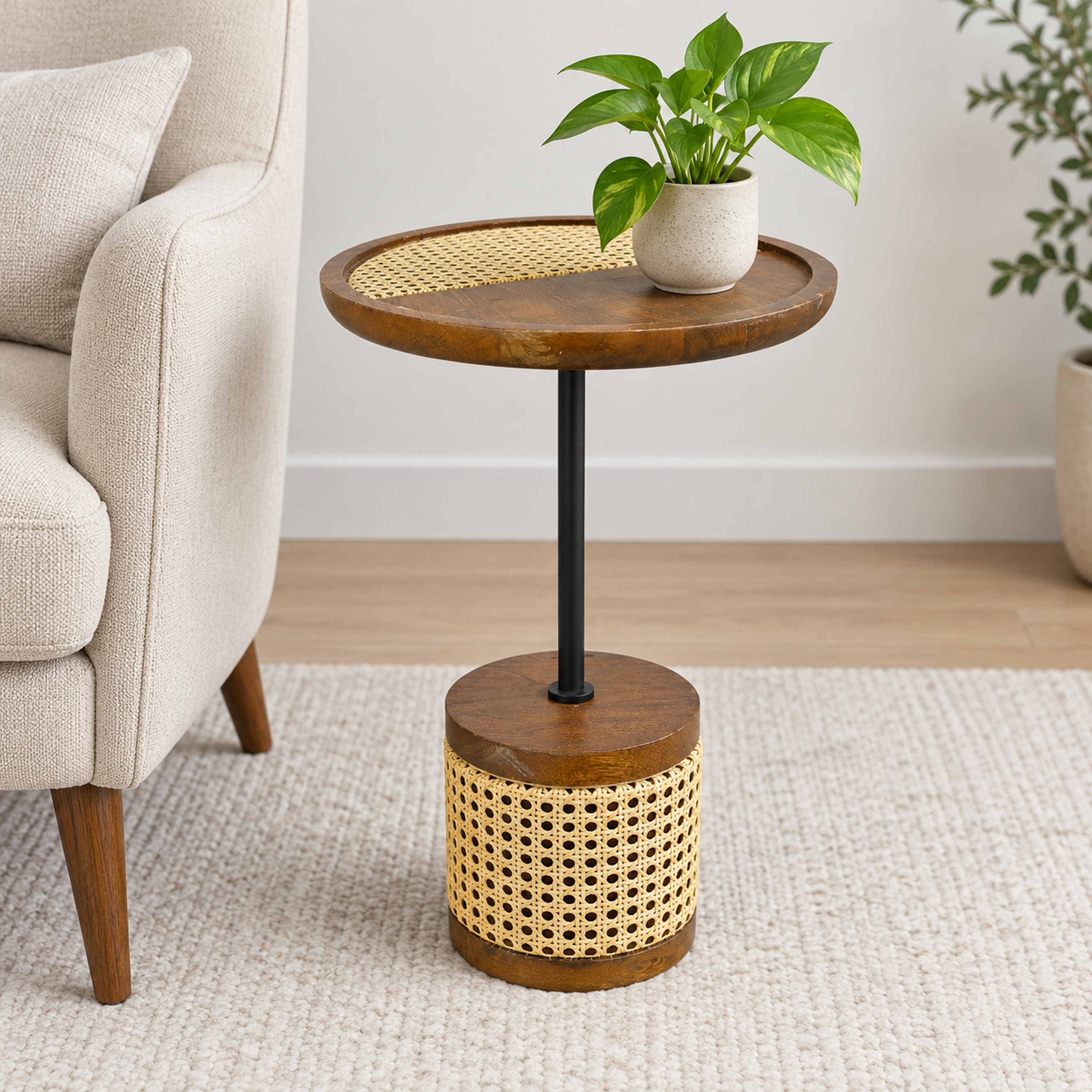 طاولة جانبية مستديرة بسطح من خشب المانجو، مصنوعة من قبل لايف ستايل-furniture-livingroom-sideandendtables-image-3