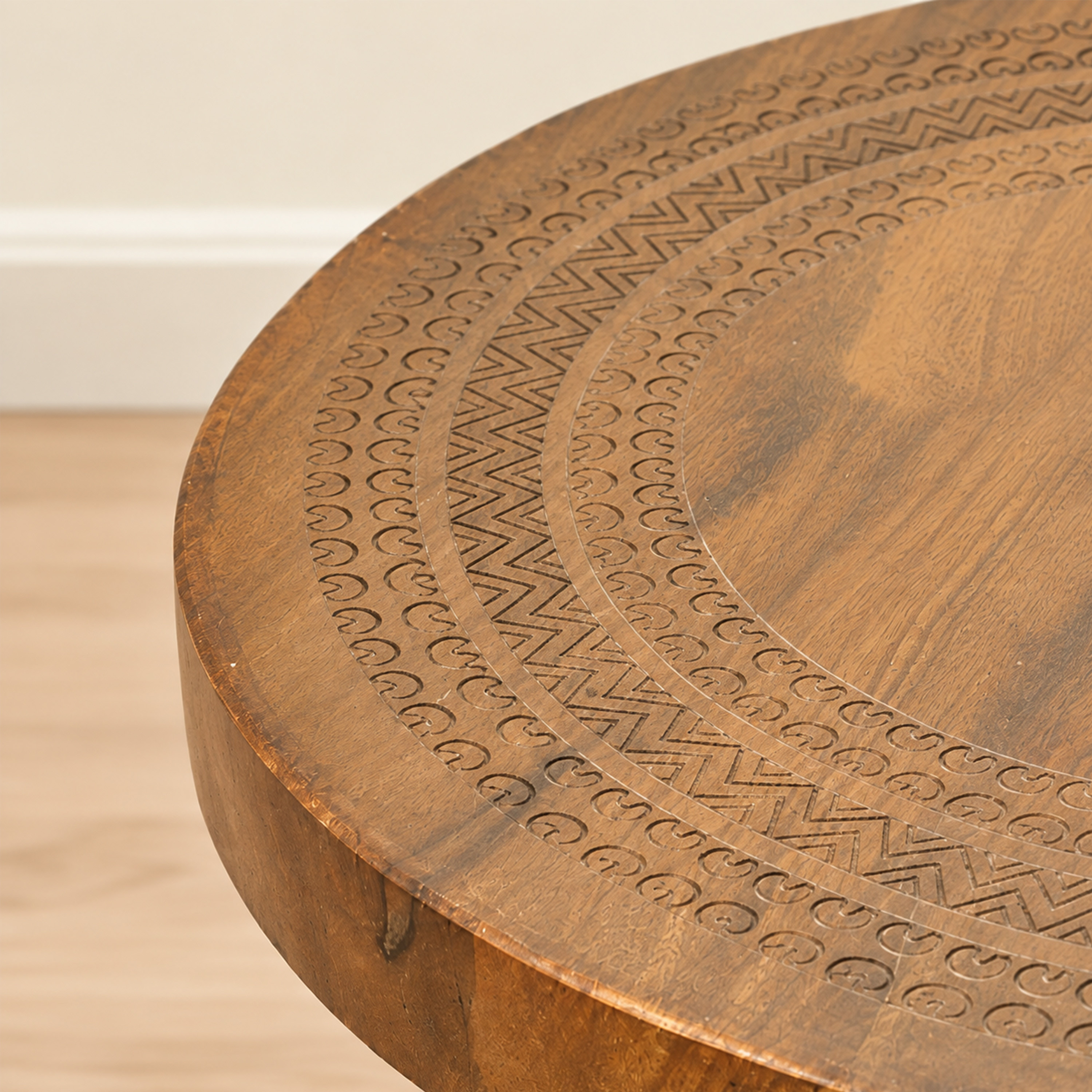 طاولة جانبية مستديرة بسطح من خشب المانجو، مصنوعة من قبل لايف ستايل-furniture-livingroom-sideandendtables-image-4