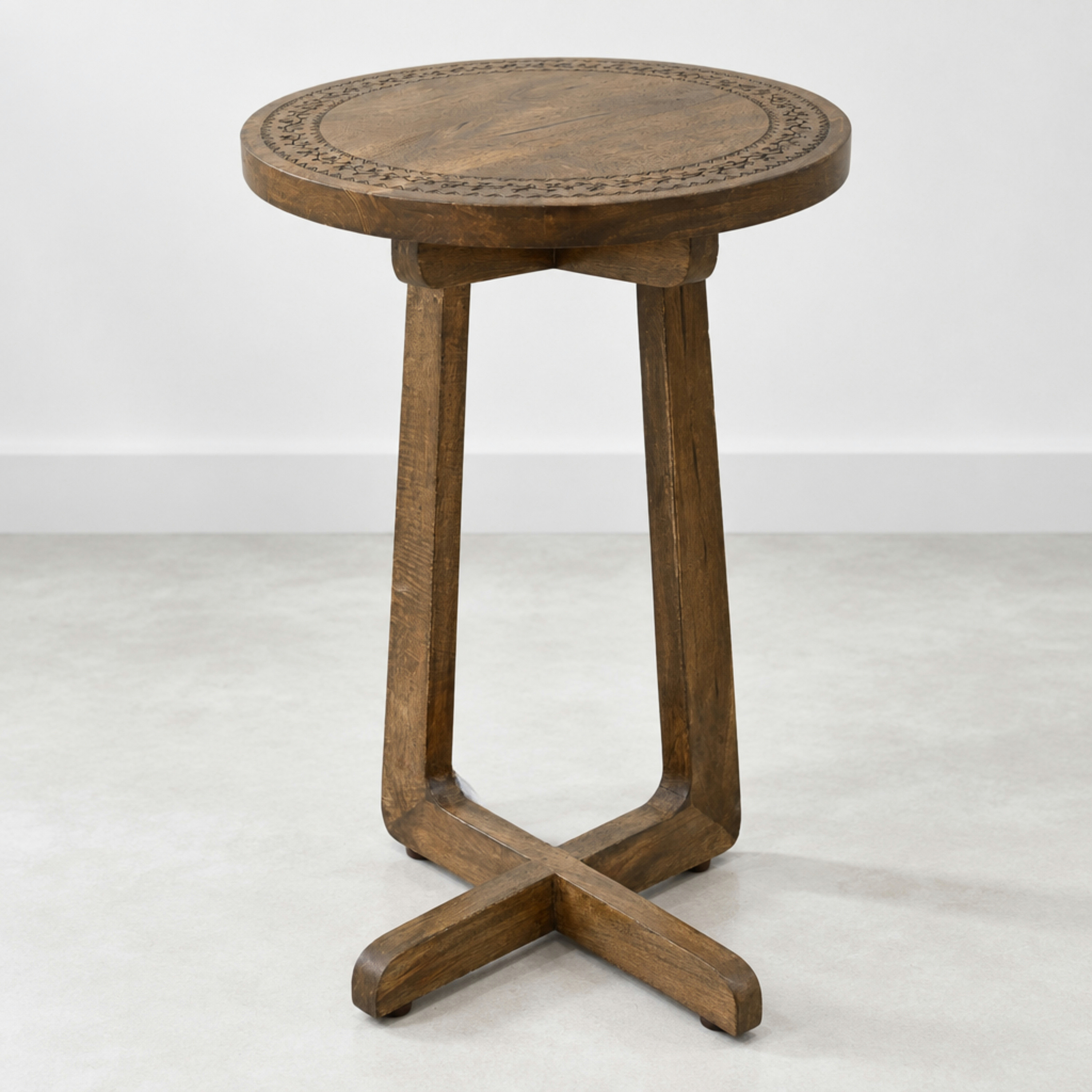 طاولة جانبية مستديرة بسطح من خشب المانجو، مصنوعة من قبل لايف ستايل-furniture-livingroom-sideandendtables-image-1