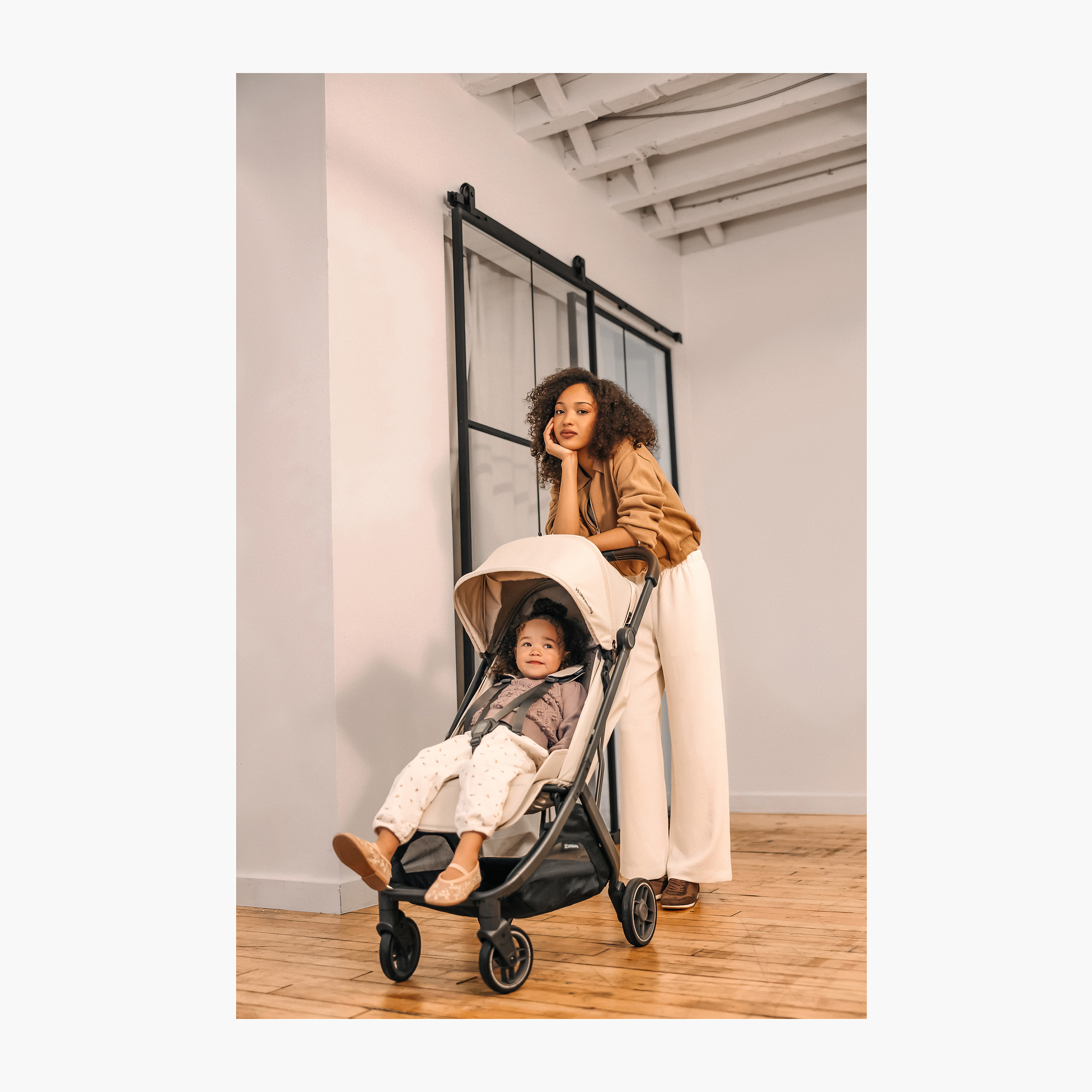 عربة أطفال مينو ڤي3 أدا بنظام طي ثلاثي ومصد للصدمات من أوبا بيبي-baby-gear-strollersandprams-strollers-image-5