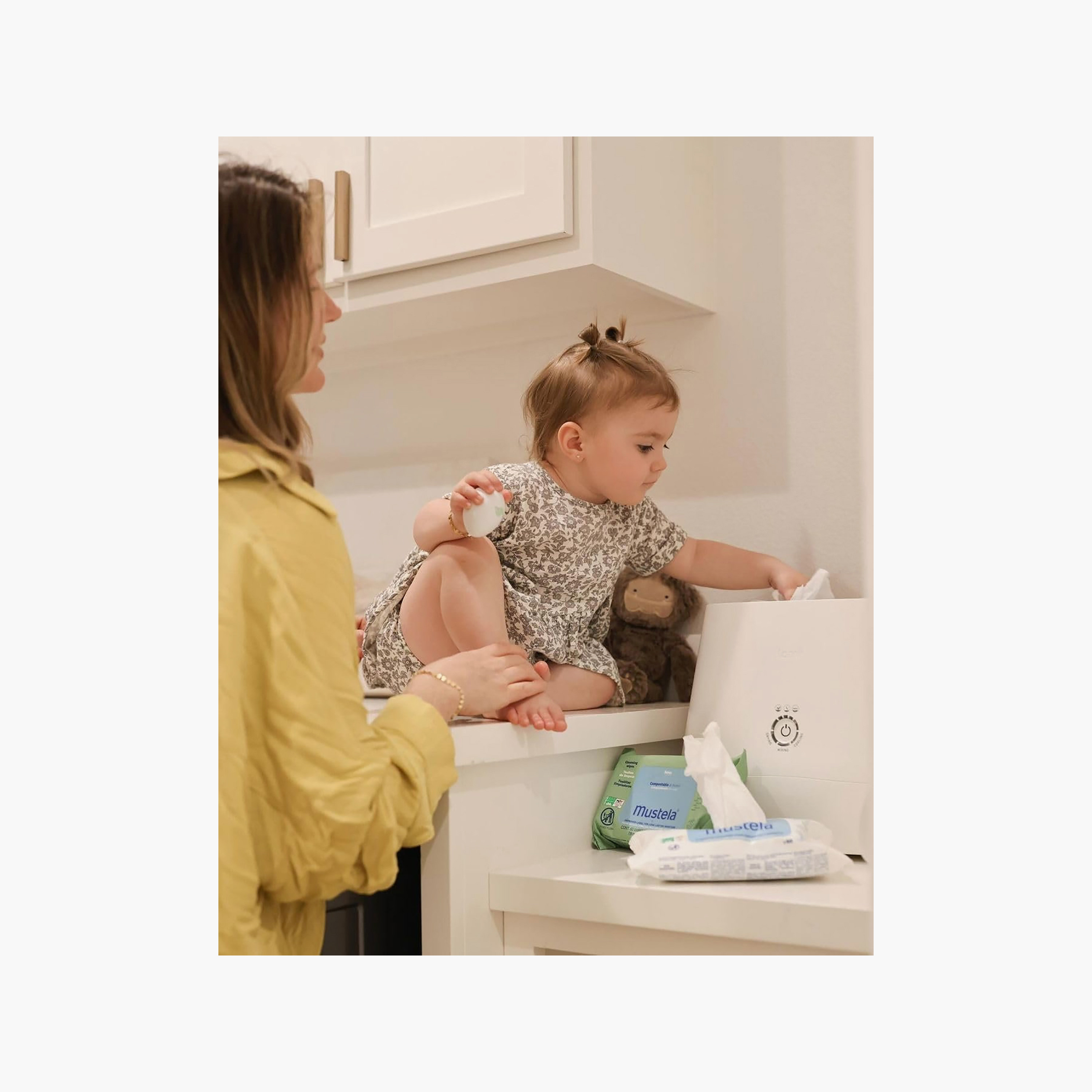مناديل مبللة منظفة بالماء 60 قطعة من موستيلا-baby-bathandcare-wipes-image-4