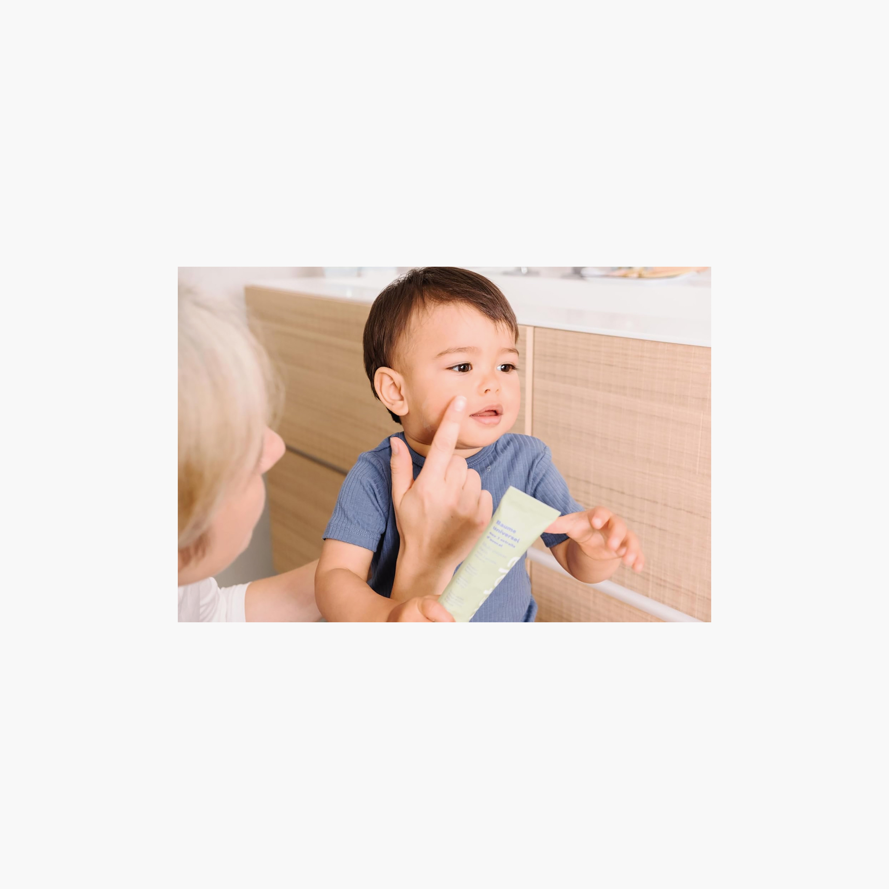 بلسم متعدد الاستخدامات بـ 3 خلاصات أفوكادو 75 مل من موستيلا-baby-bathandcare-hairbodyskincare-lotionsandcreams-image-3
