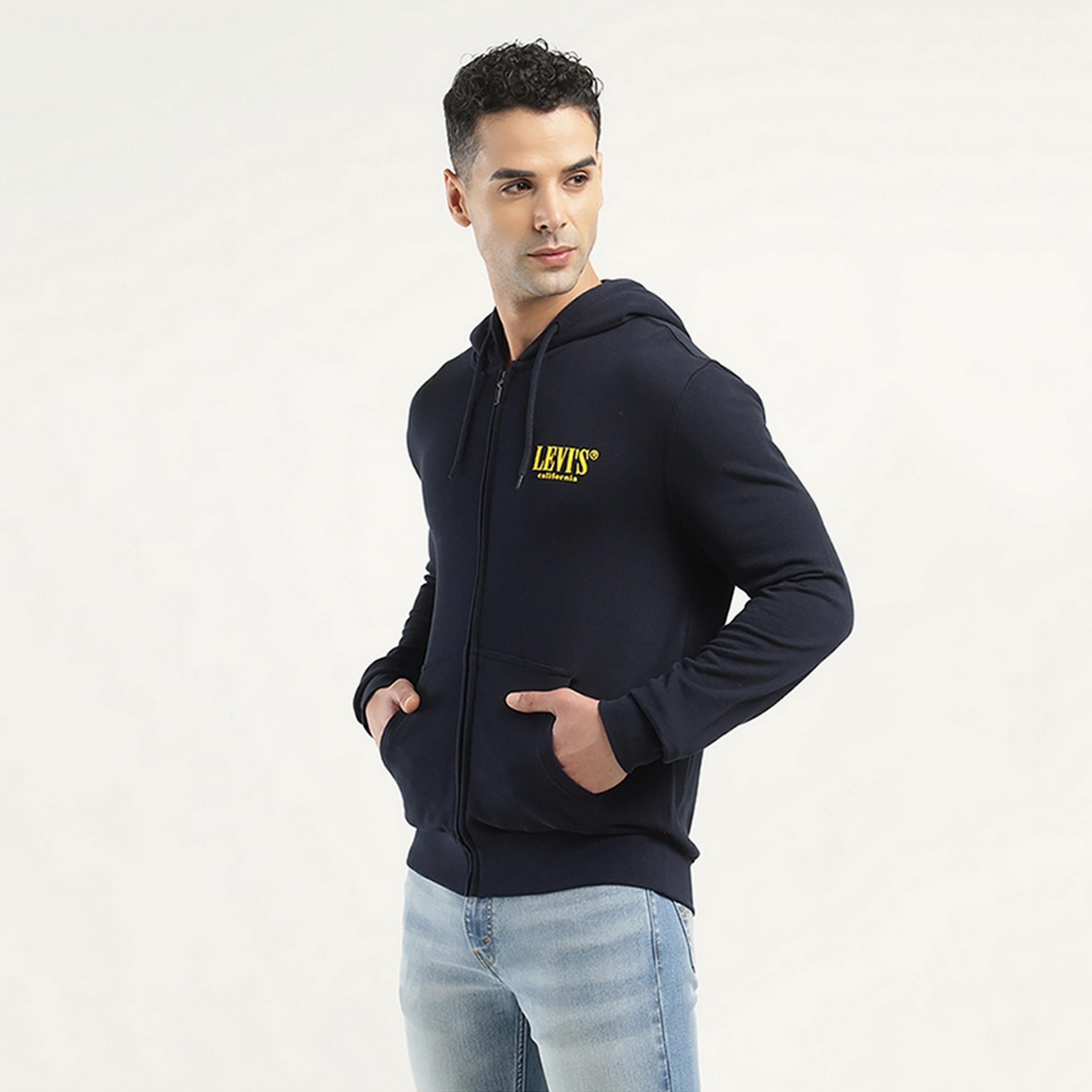 Levi's Plain Long Sleeves Men's Zip Through Hoodie-men-winterwear-hoodiesandsweatshirts-image-4
